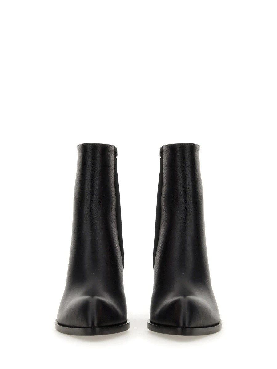 LEATHER BOOT.webp