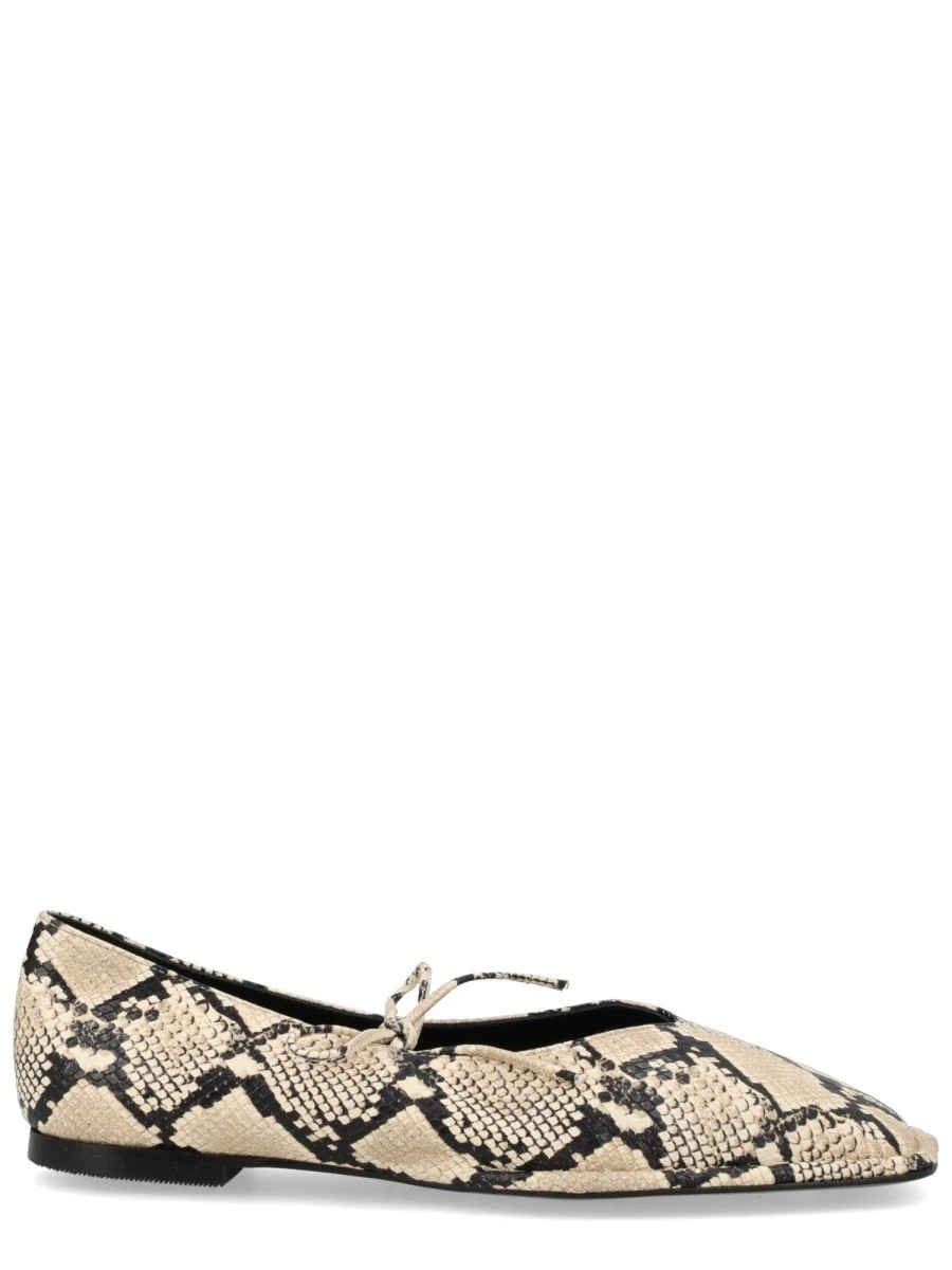 BALLERINA "SWAY INDO".webp