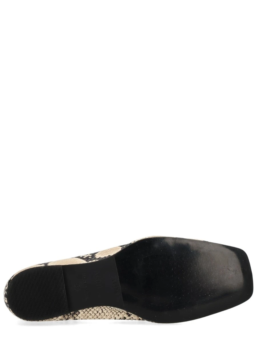 BALLERINA "SWAY INDO".webp