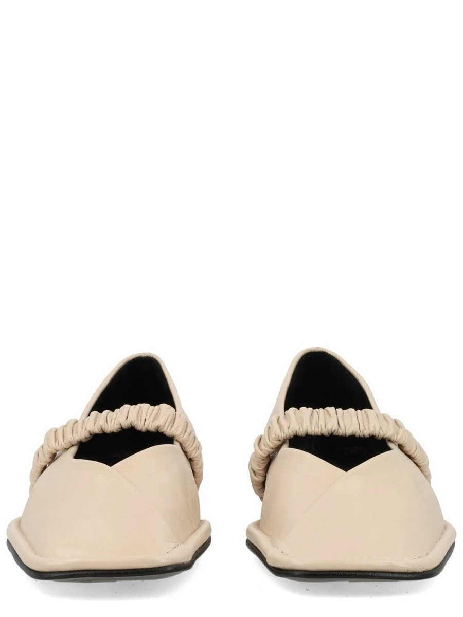 BALLERINA "LAUTAN".webp