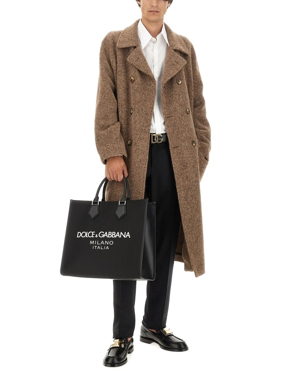 DOUBLE-BREASTED COAT.webp
