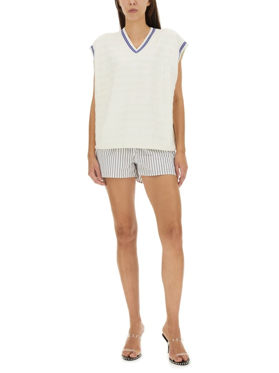 V-NECK VEST.webp
