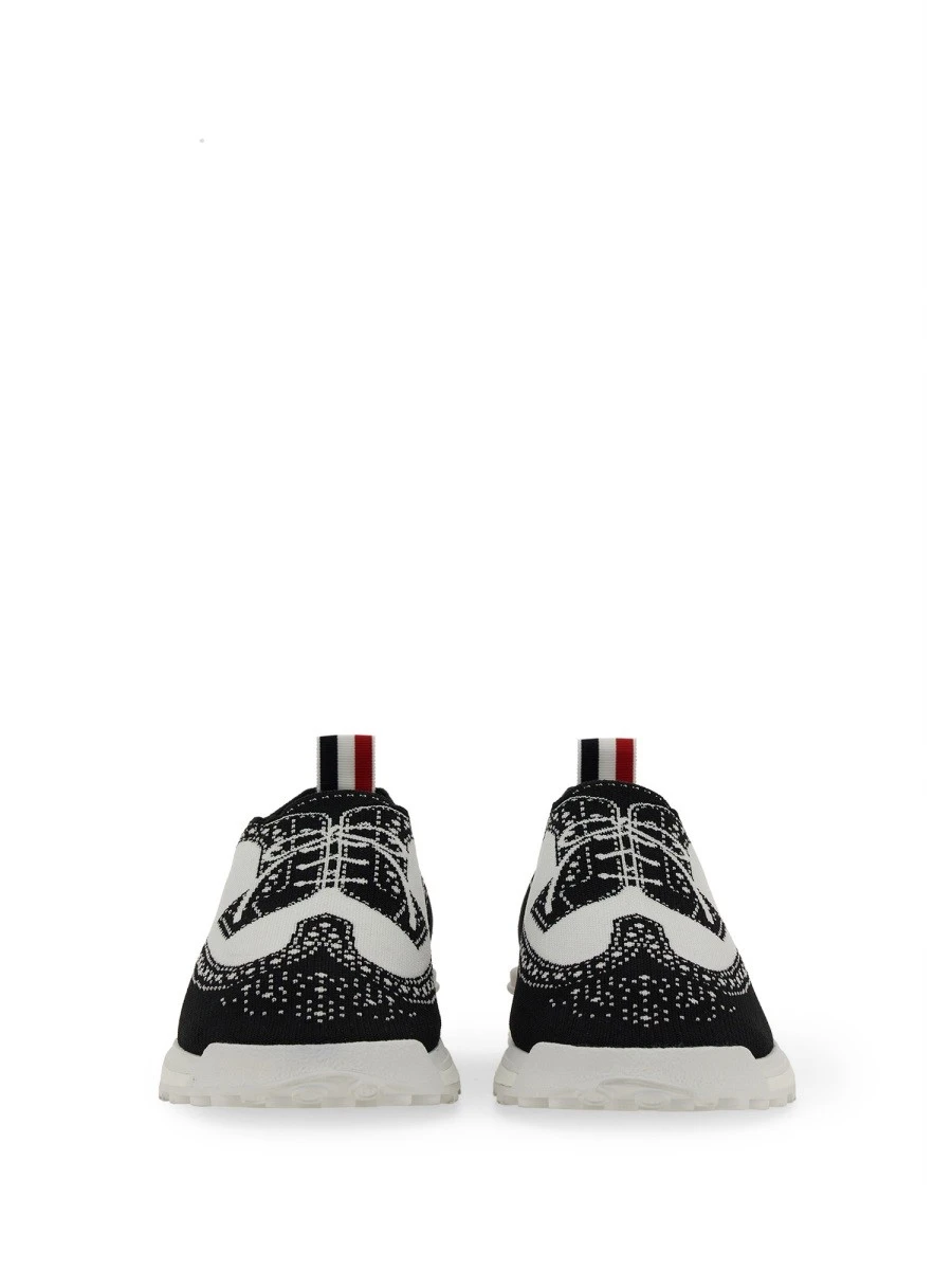TECH RUNNER SNEAKER.webp