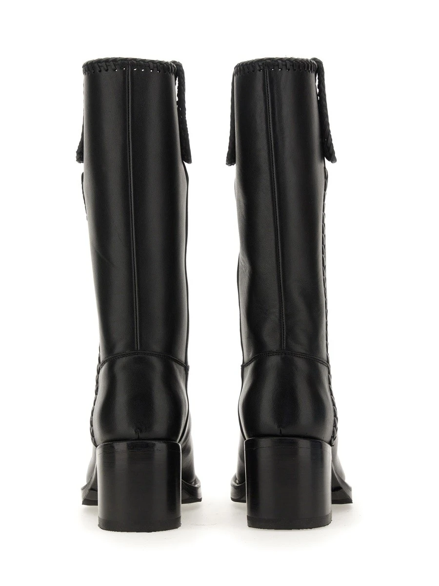 BOOT "AUMANDRA".webp