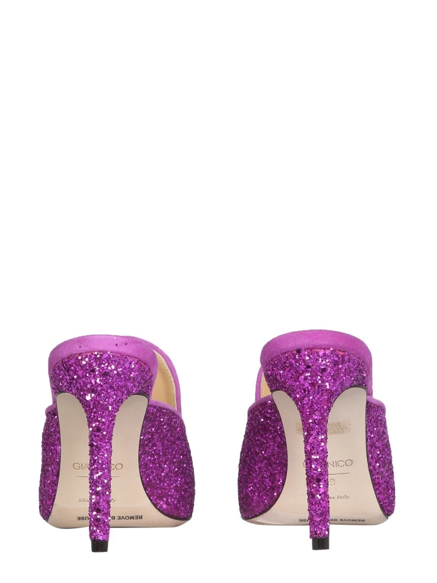 DAPHNE PUMPS.webp