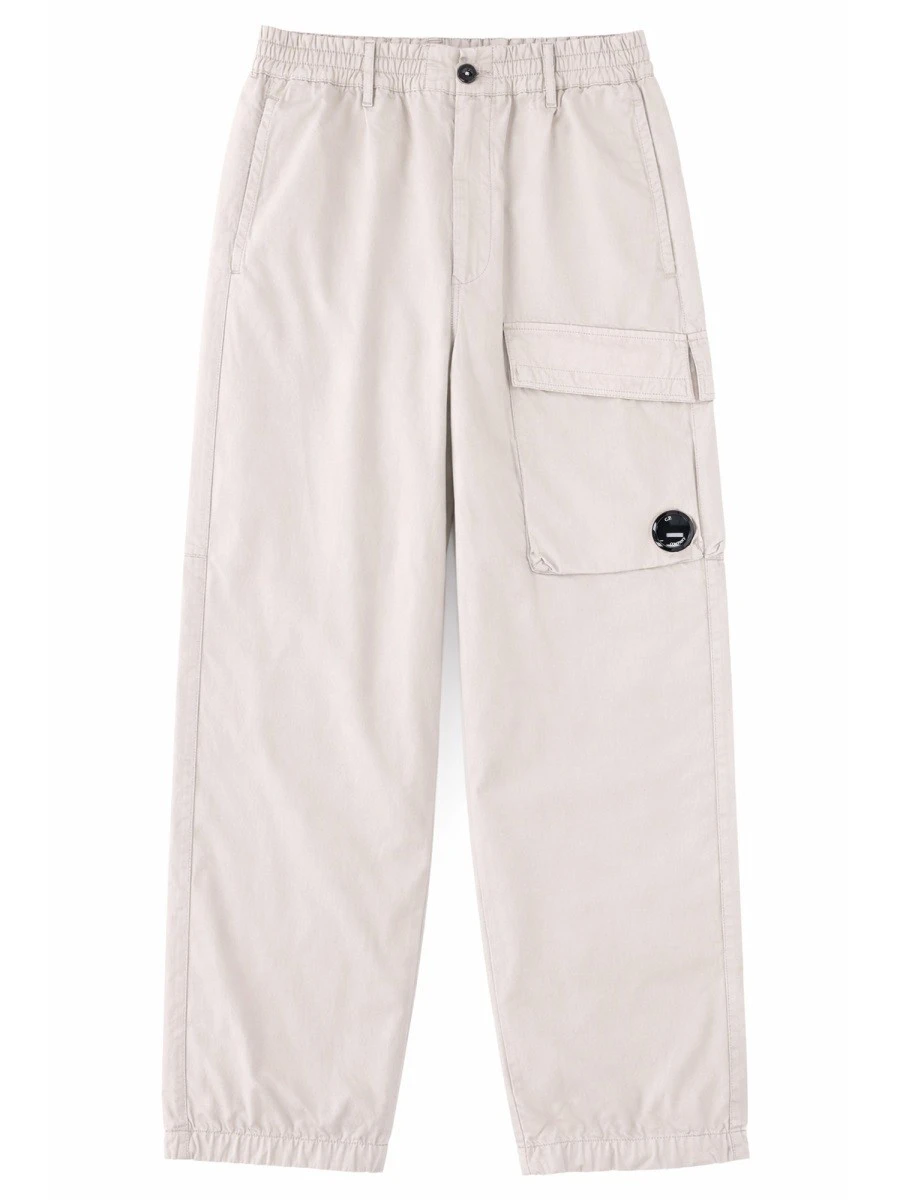 PANTALONE CARGO CON PATCH LOGO.webp