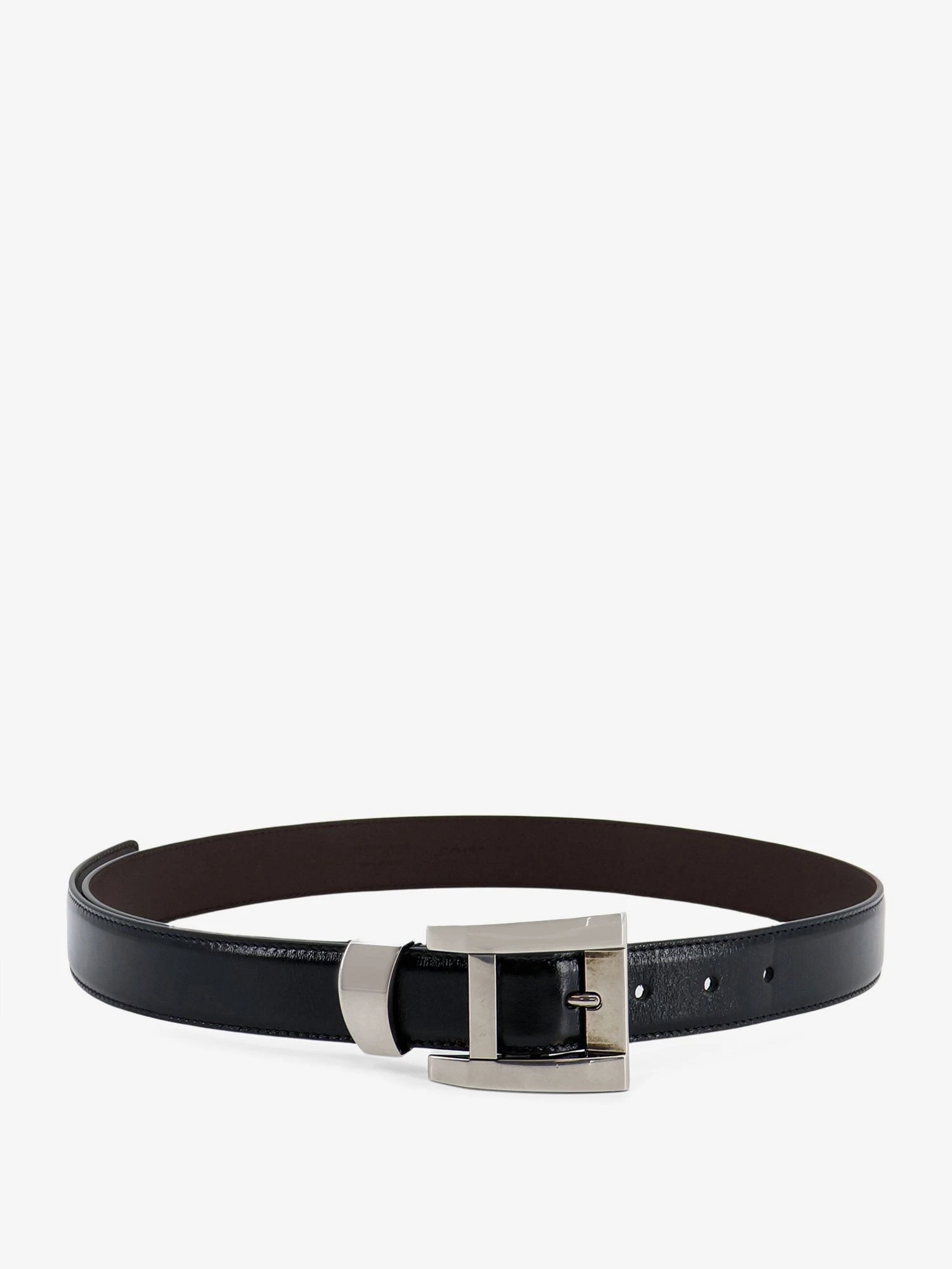 Leather belt.webp