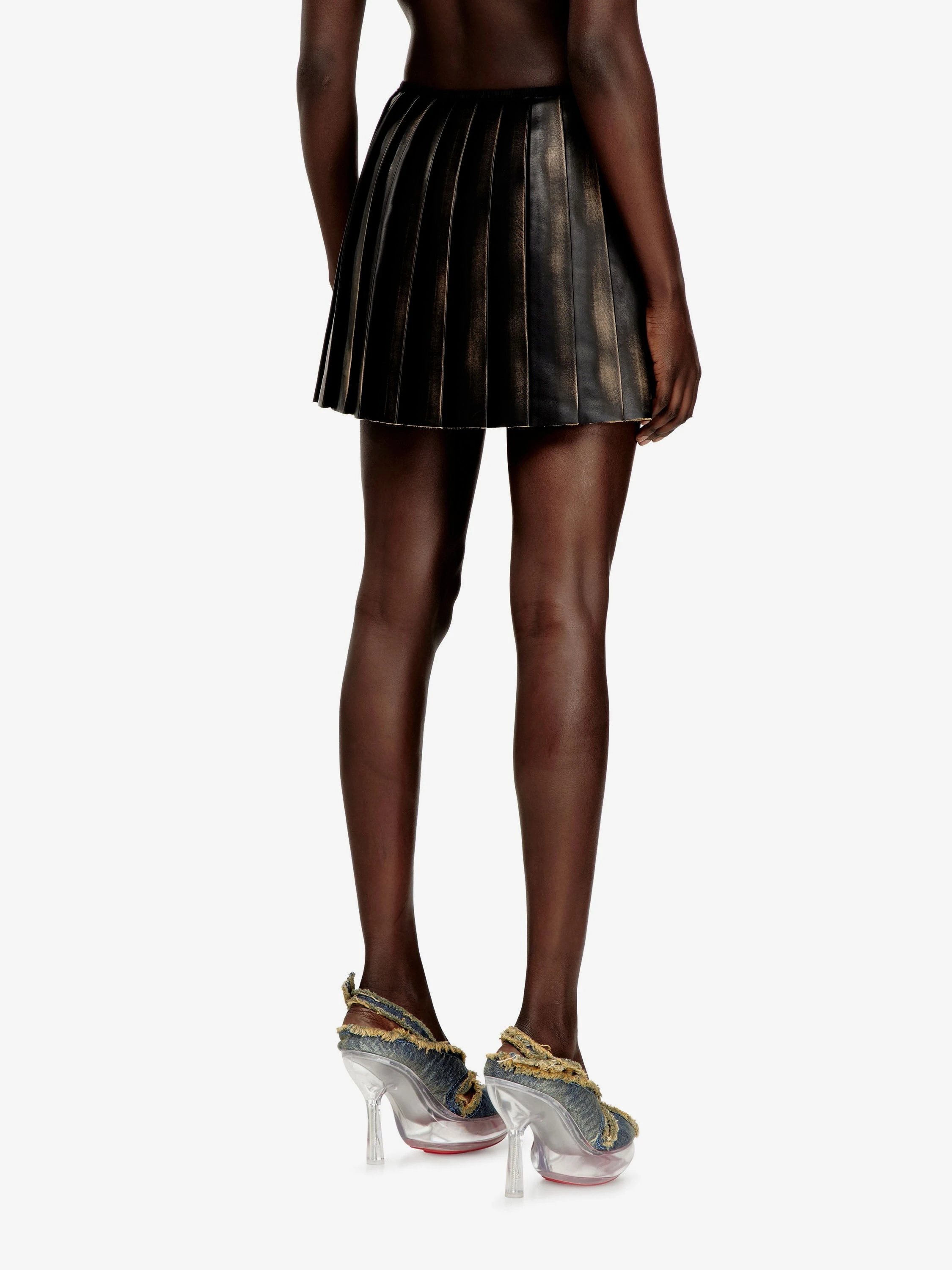 O-Saka-Mini faux leather skirt.webp