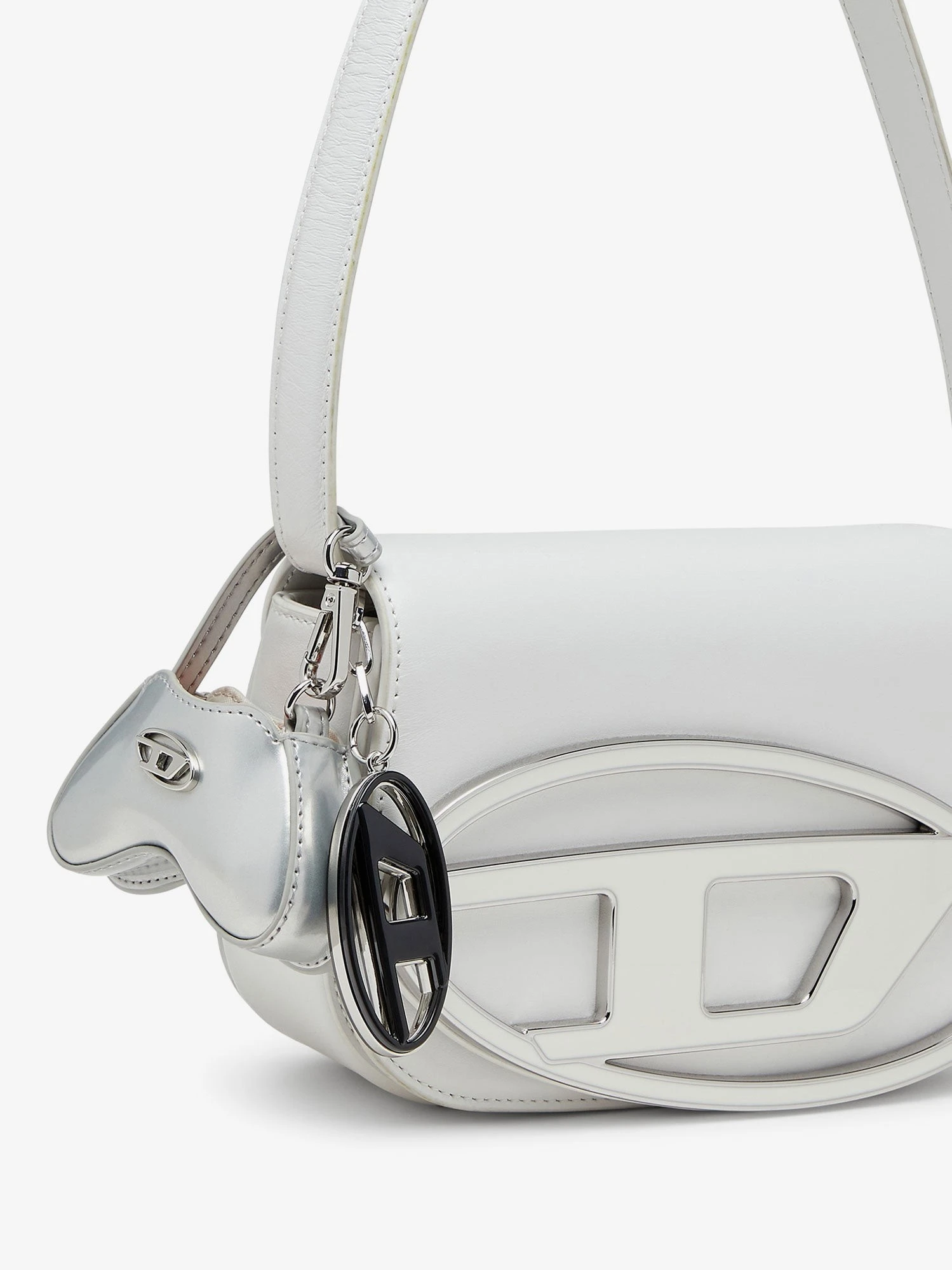 Play Charm shiny keychain.webp