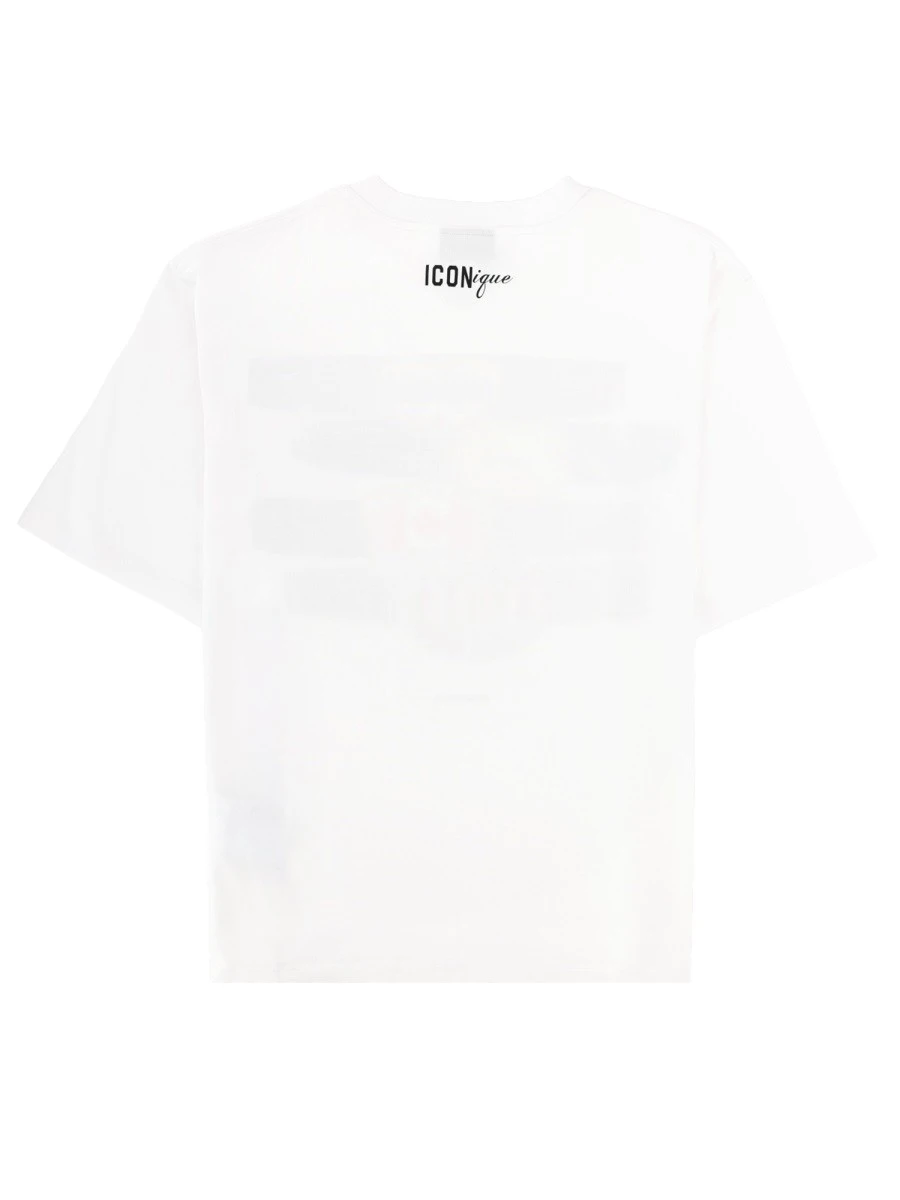 T-SHIRT CON STAMPA.webp