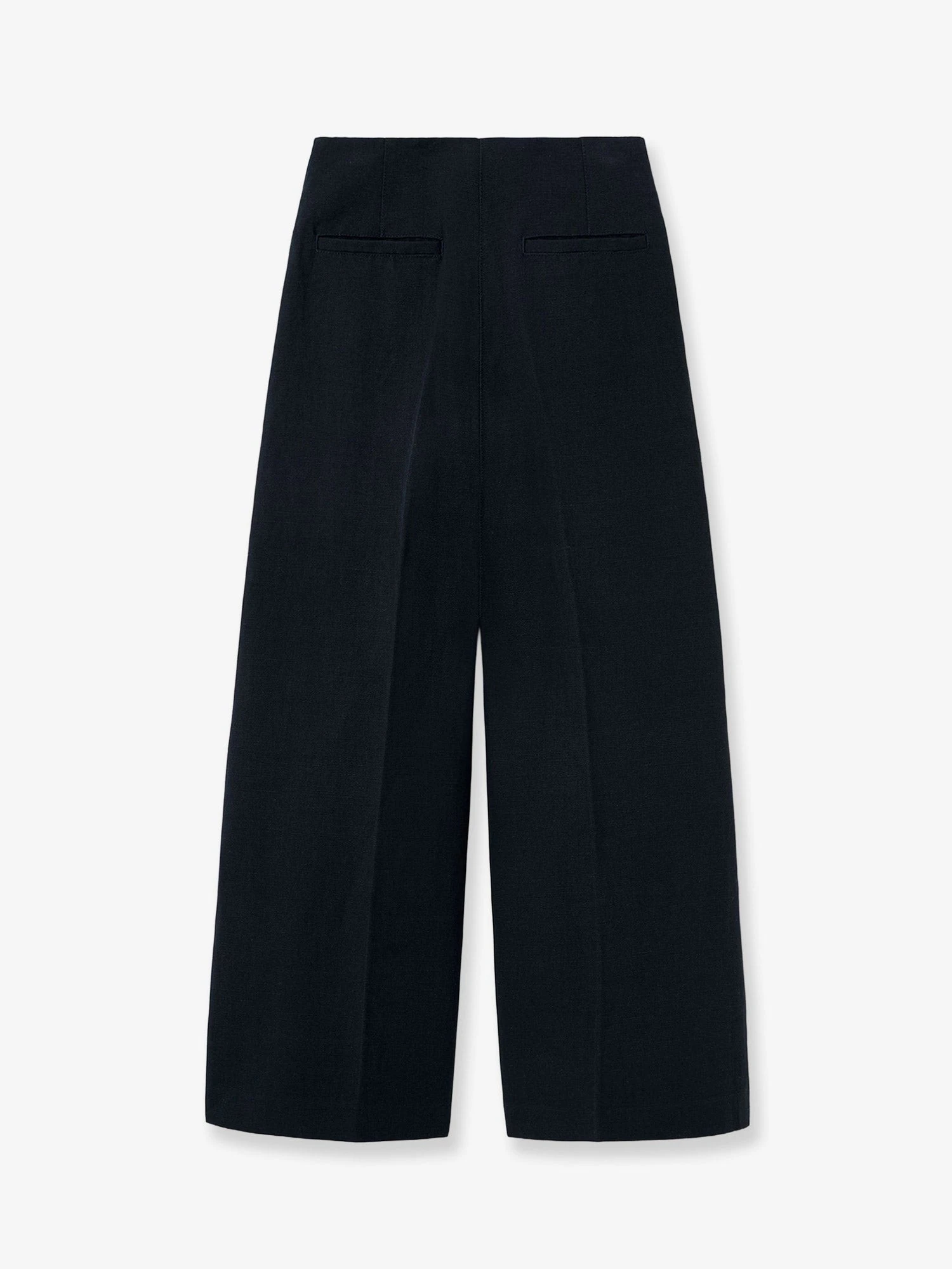 Kenith linen annd cotton trousers.webp