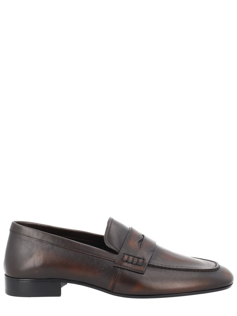 LEATHER LOAFER.webp