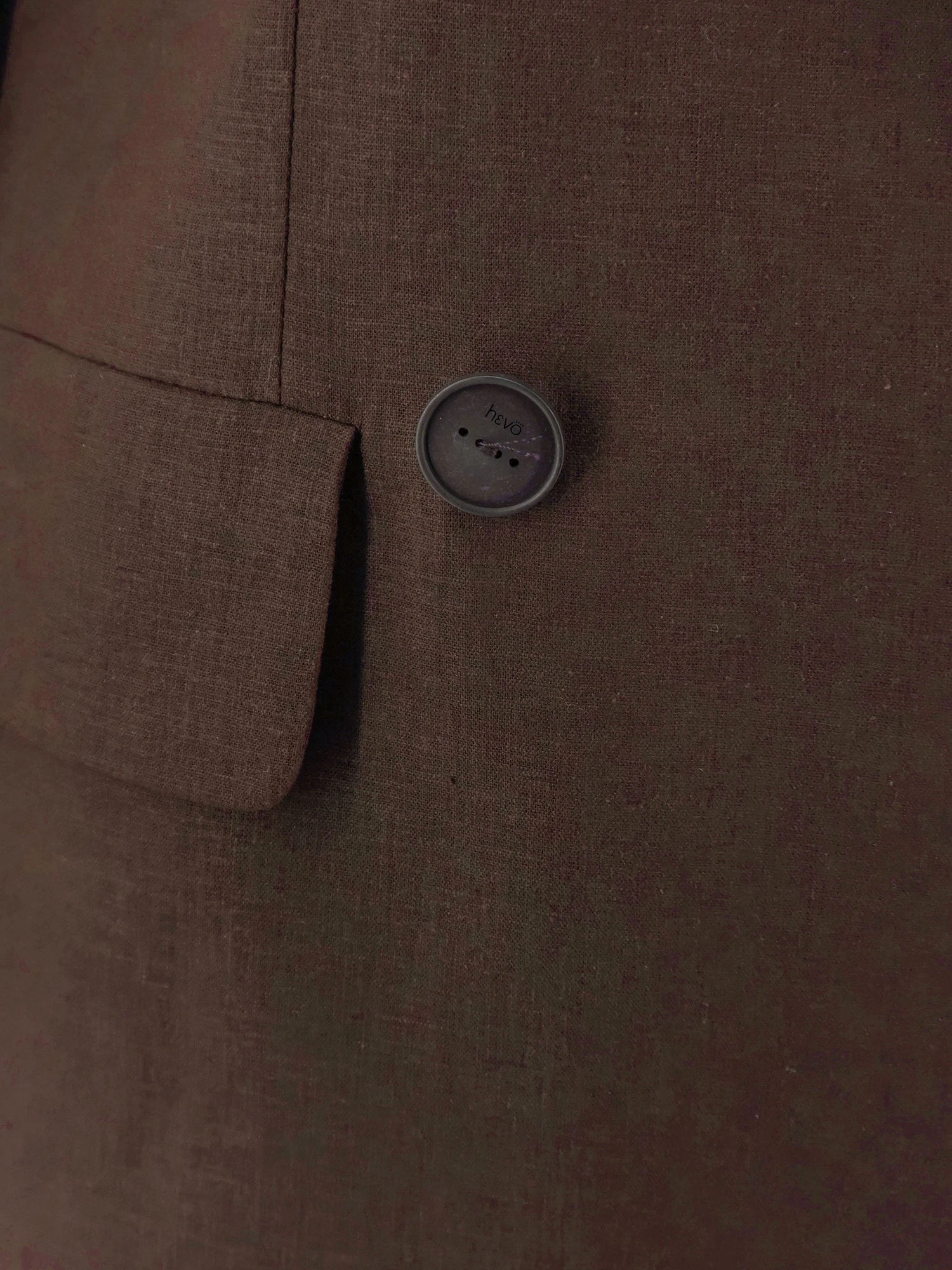 Rocchetta linen and viscose suit.webp