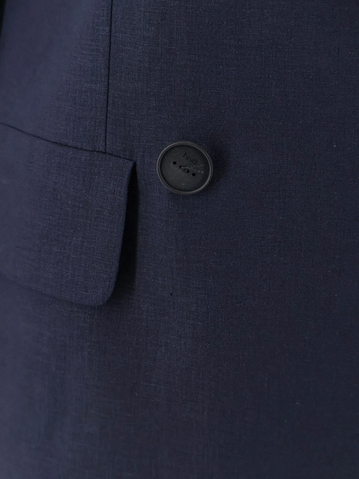 Rocchetta linen and viscose suit.webp