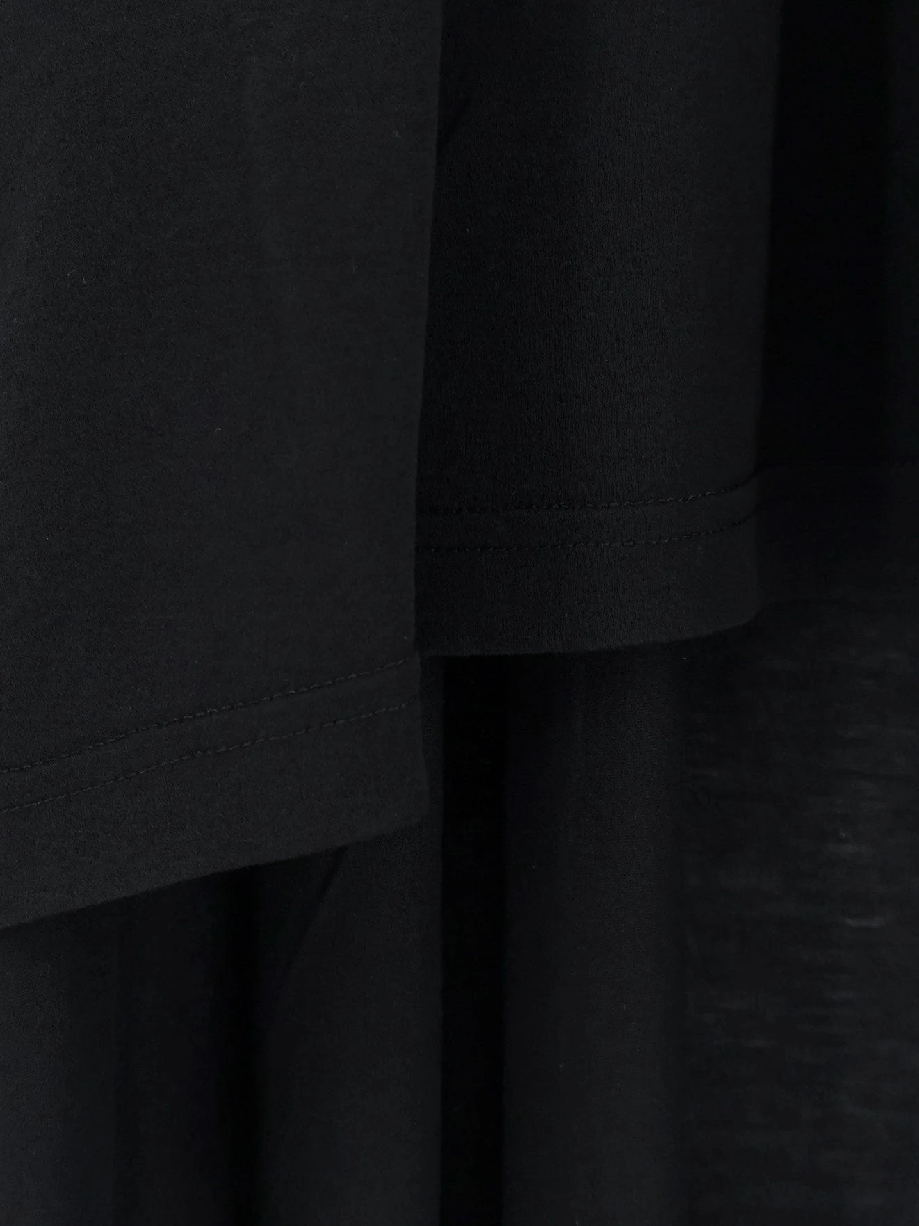 Long jersey t-shirt.webp