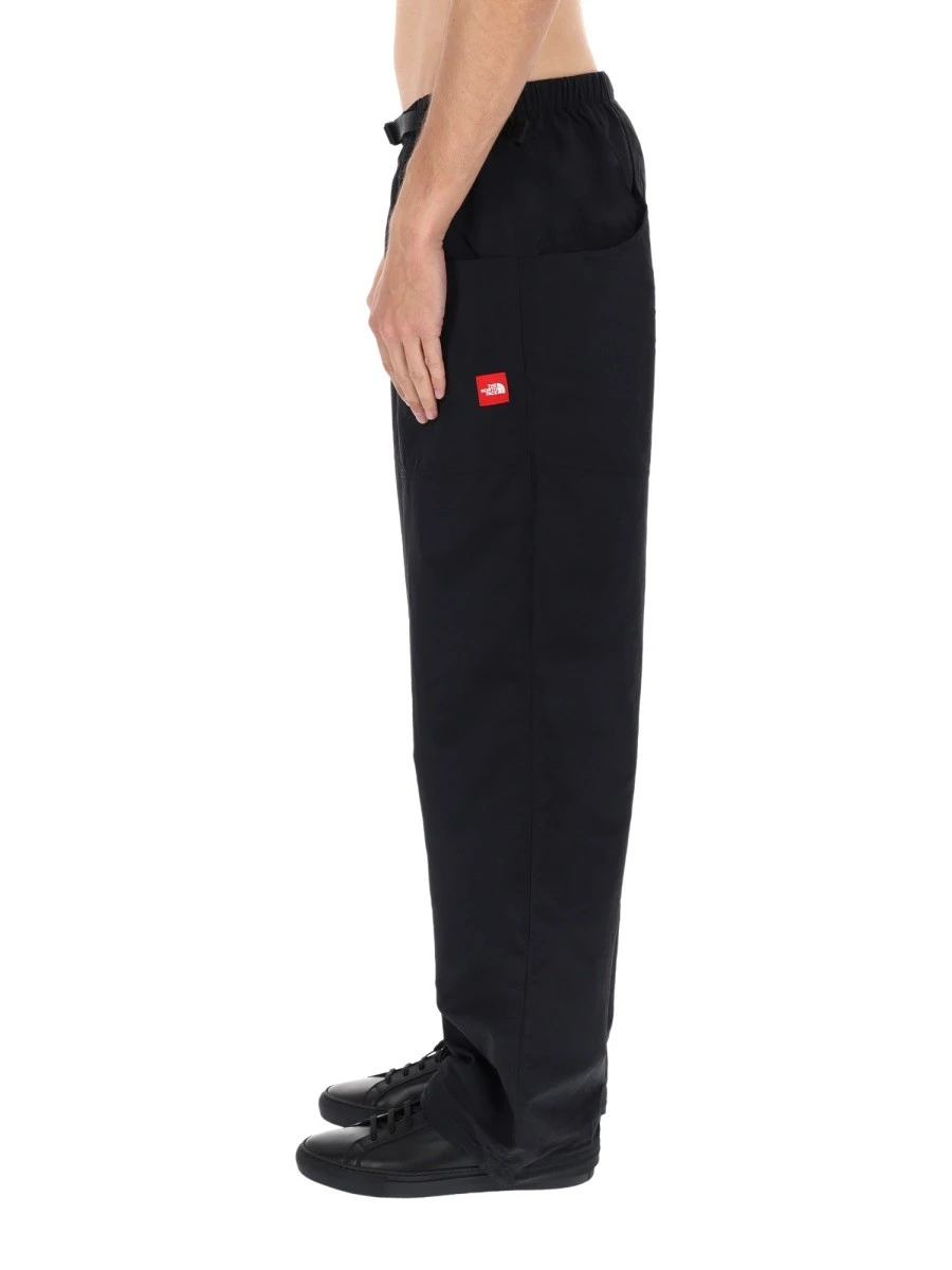 PANTALONE "RED BOX".webp