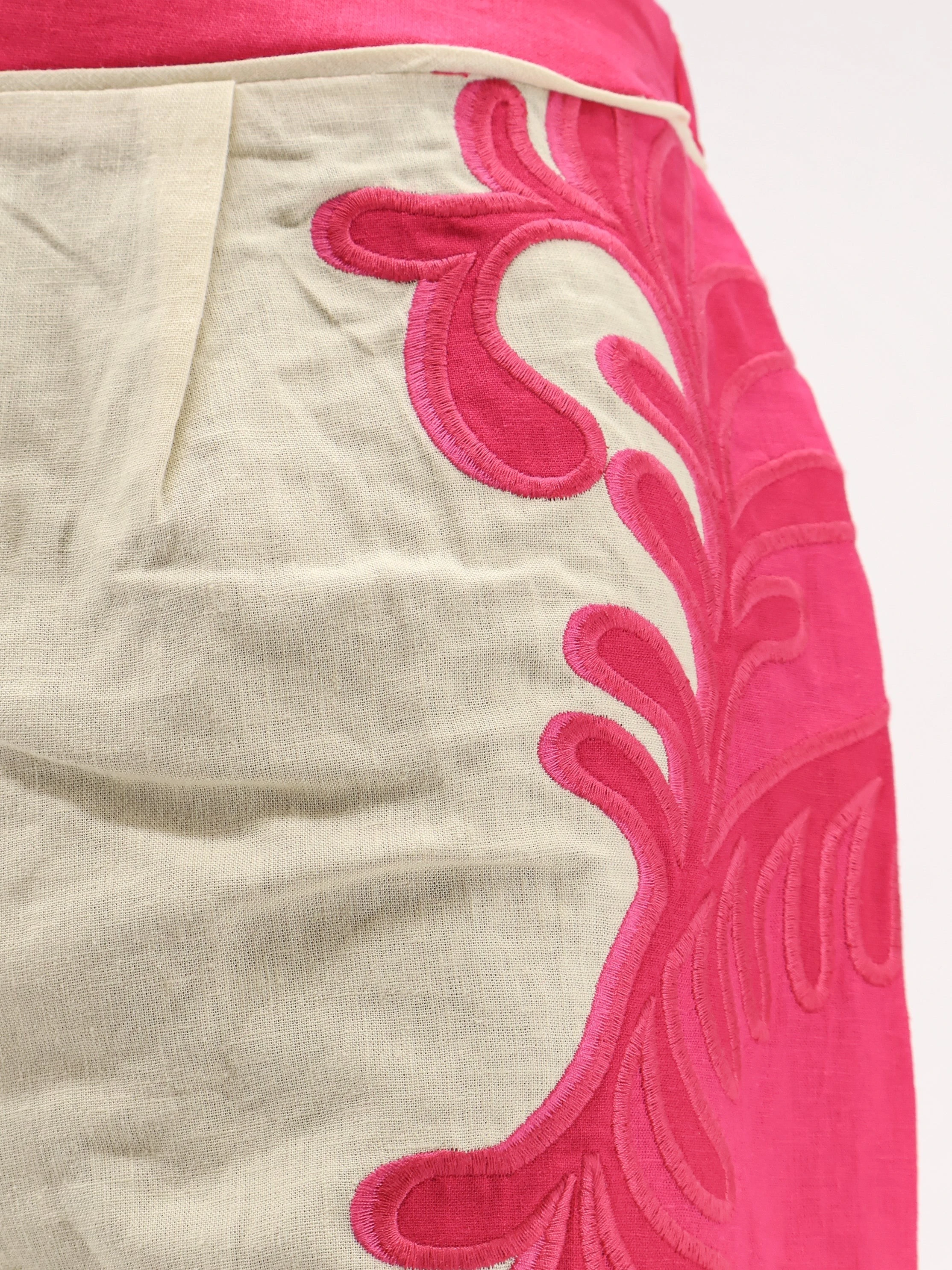 Linen and viscose blend trousers.webp