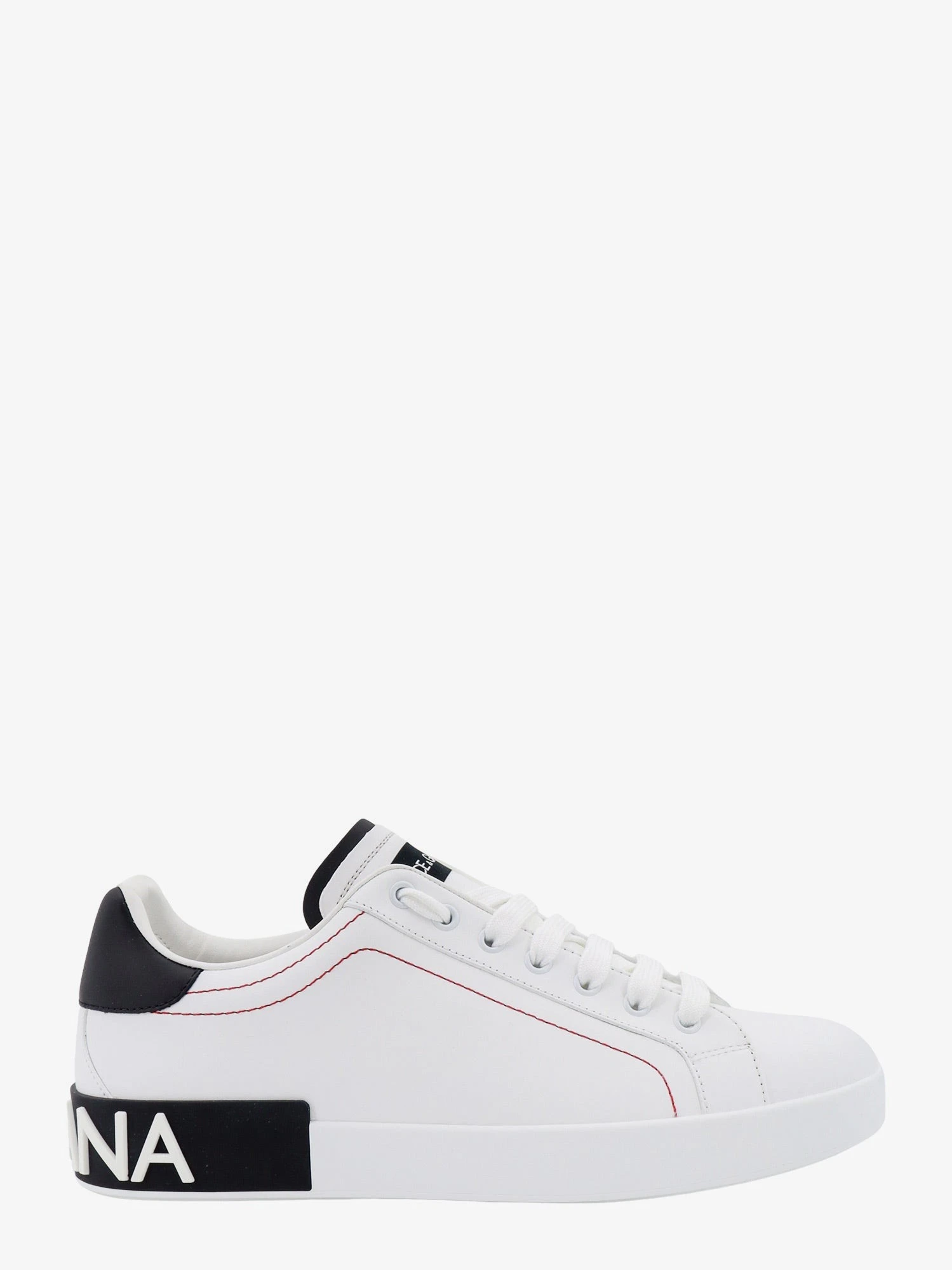 Low-top leather sneakers.webp