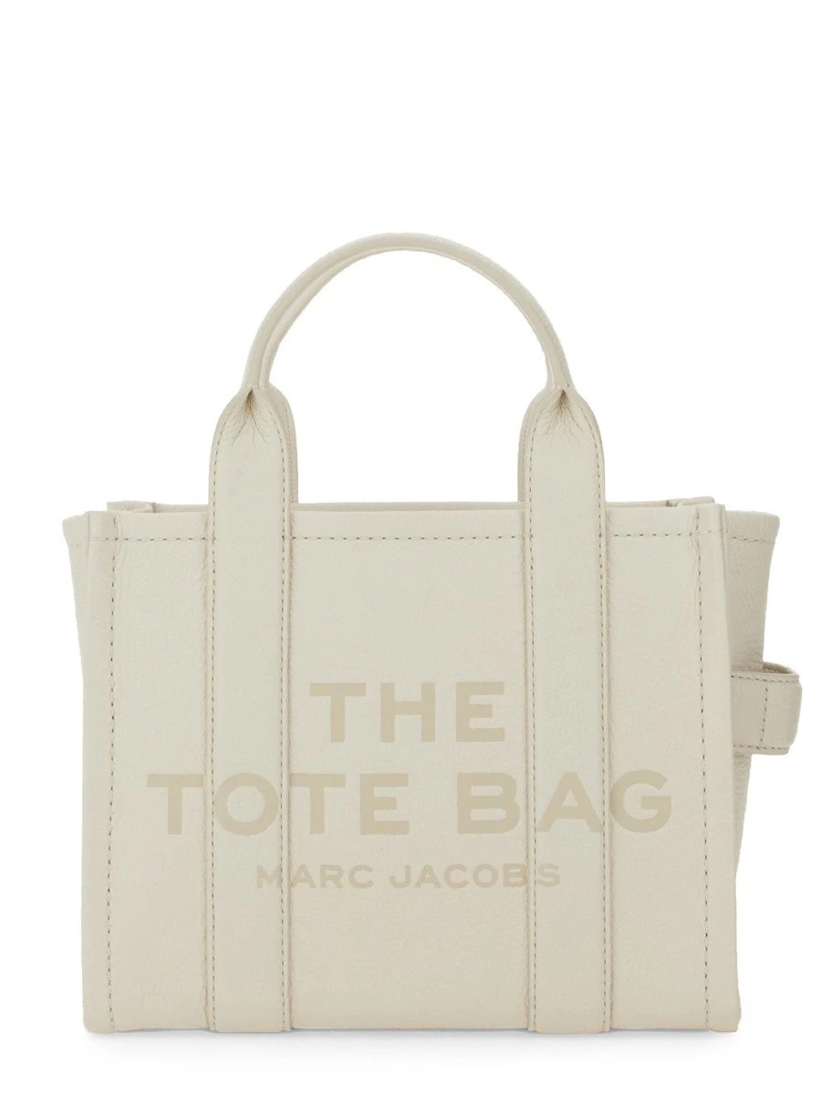 Chloé Charms natural fibers bucket bag.webp