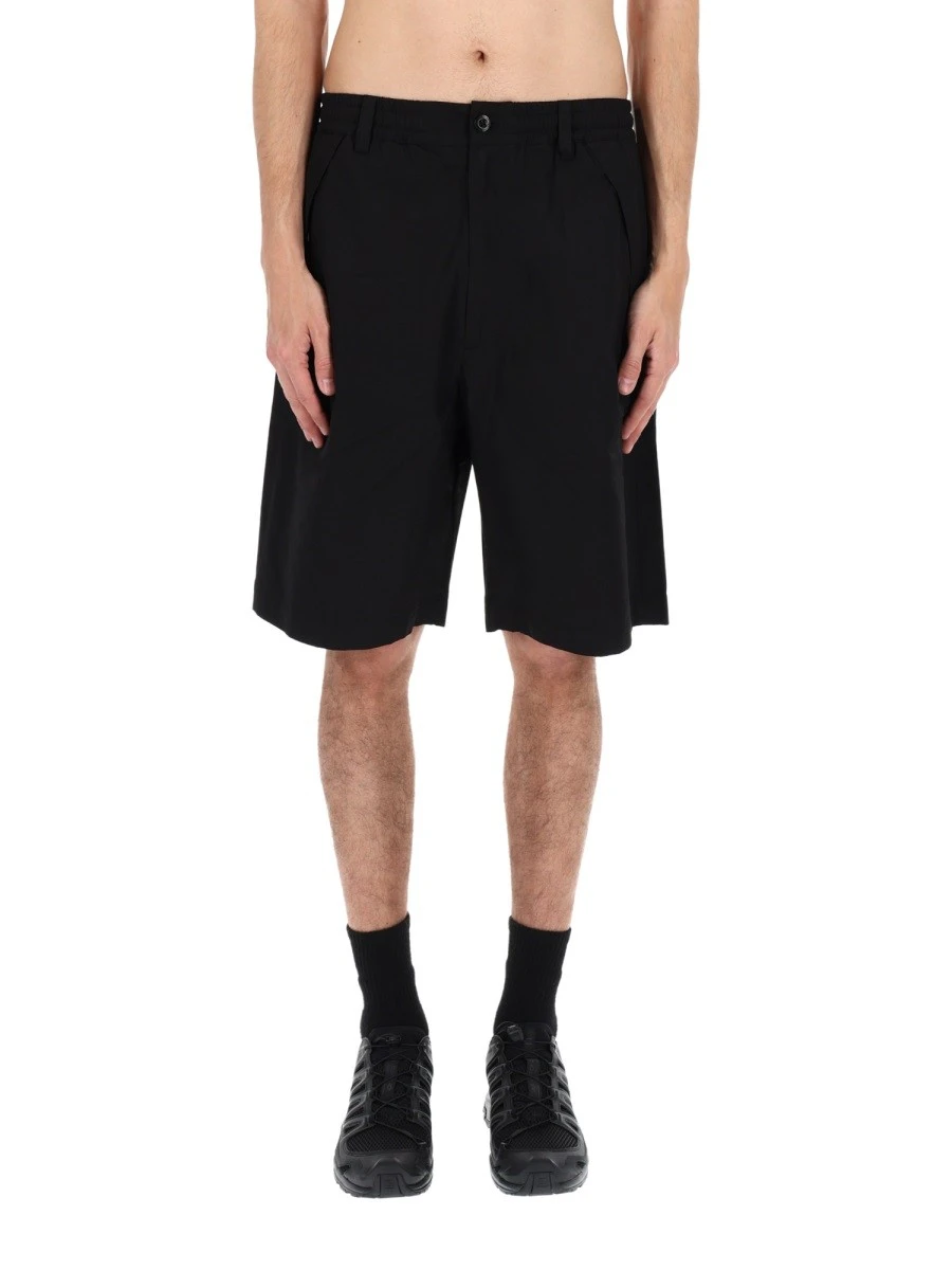 SHORTS "METROPOLIS" CON LOGO.webp