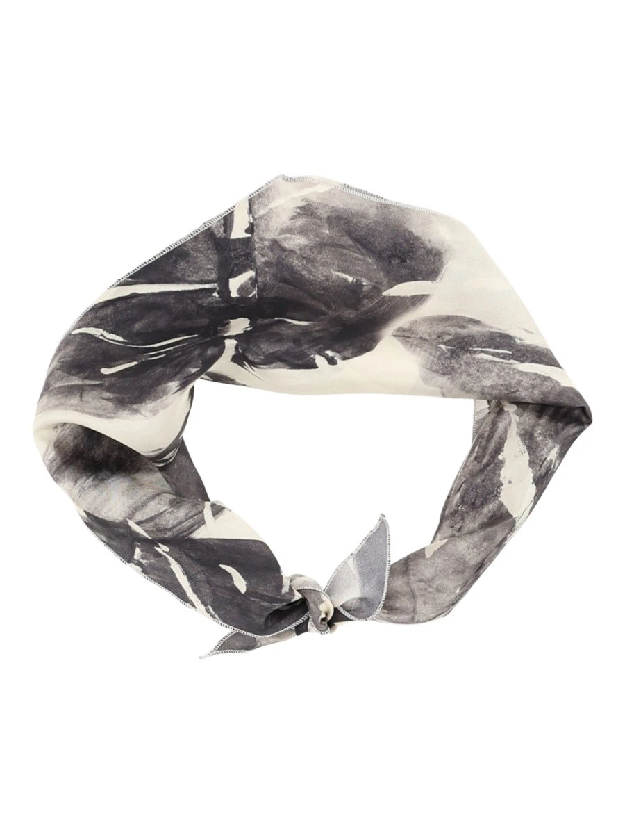 SILK SCARF.webp