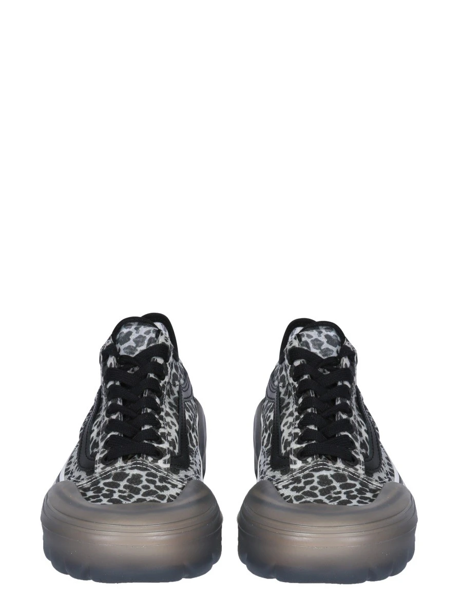OLD SKOOL SNEAKER.webp