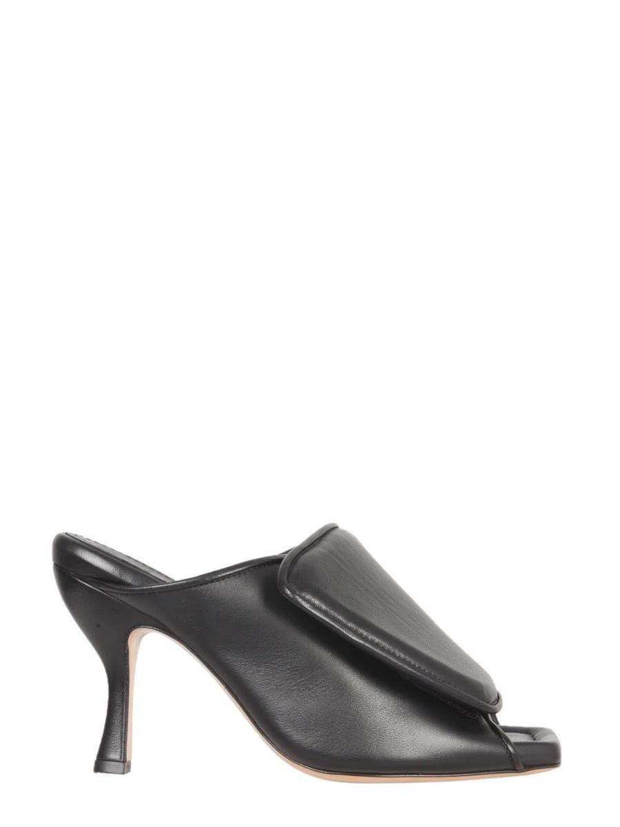 GIA 2 PUFFY SANDALS.webp