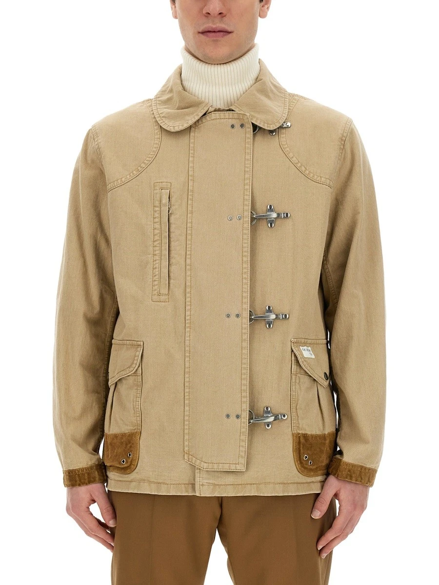 JACKET 4 HOOKS.webp