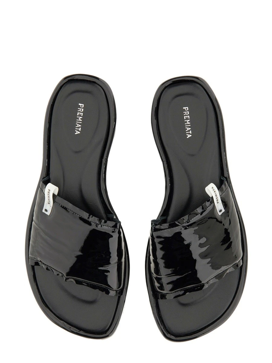SLIDE SANDAL.webp