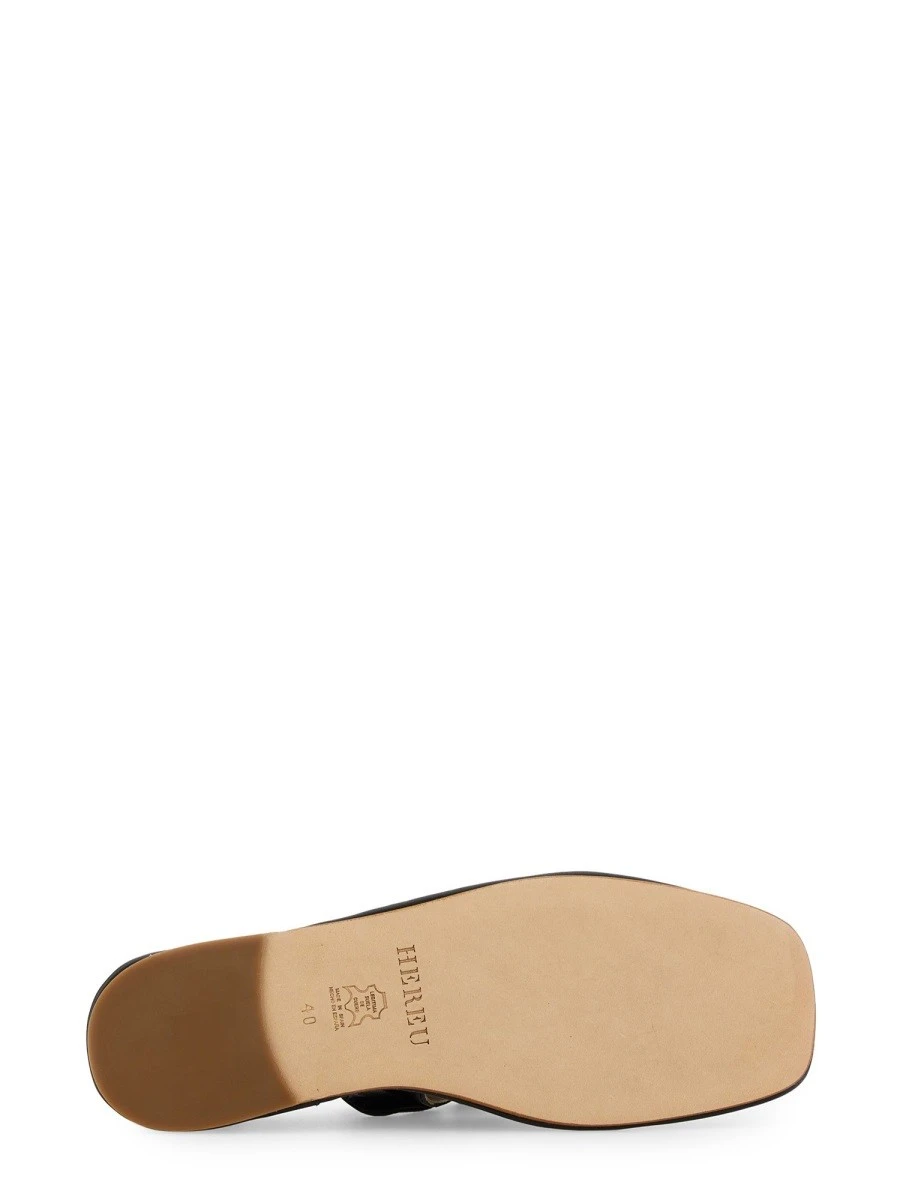 LLASADA" SANDAL.webp