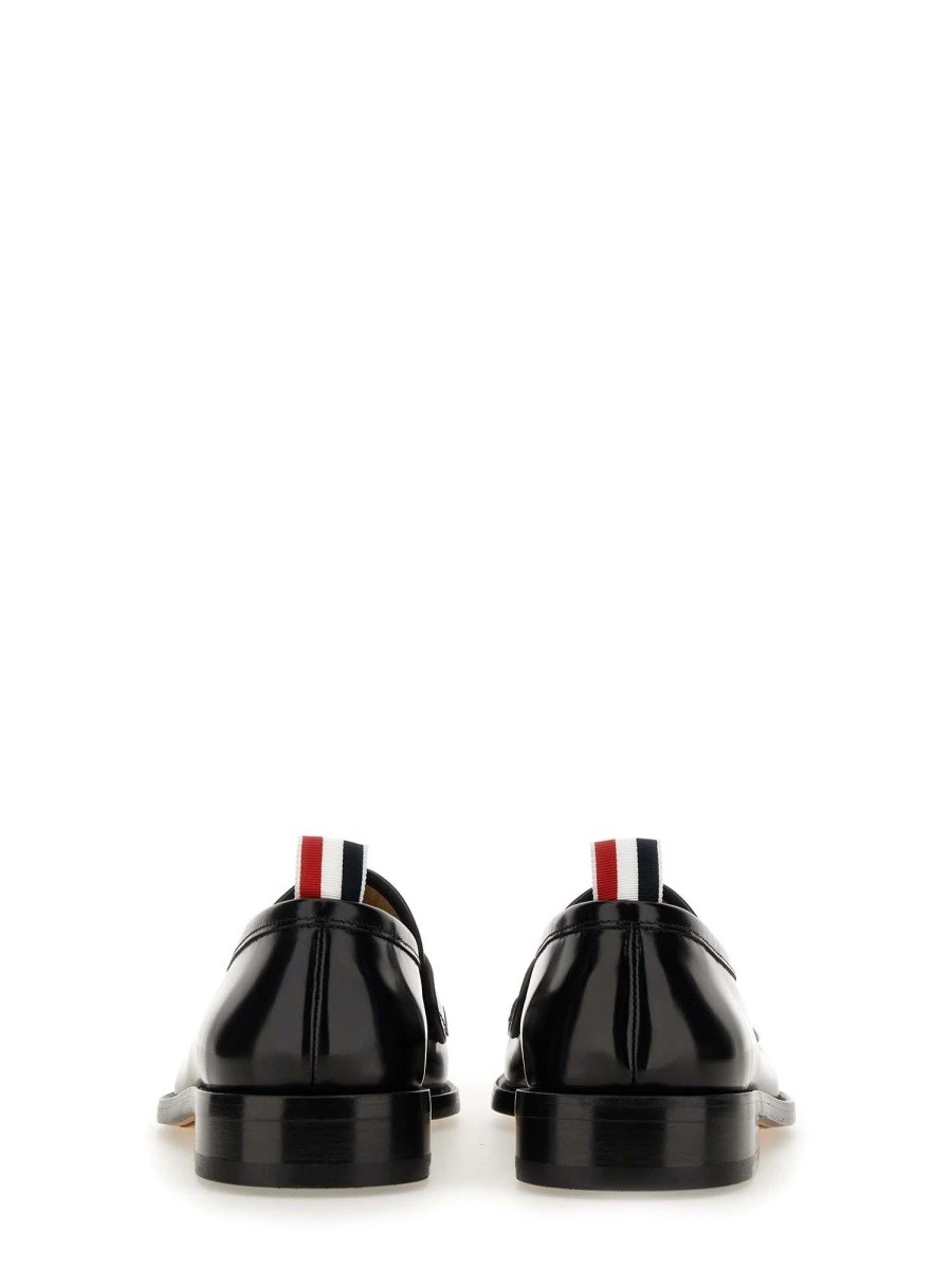 LEATHER LOAFER.webp