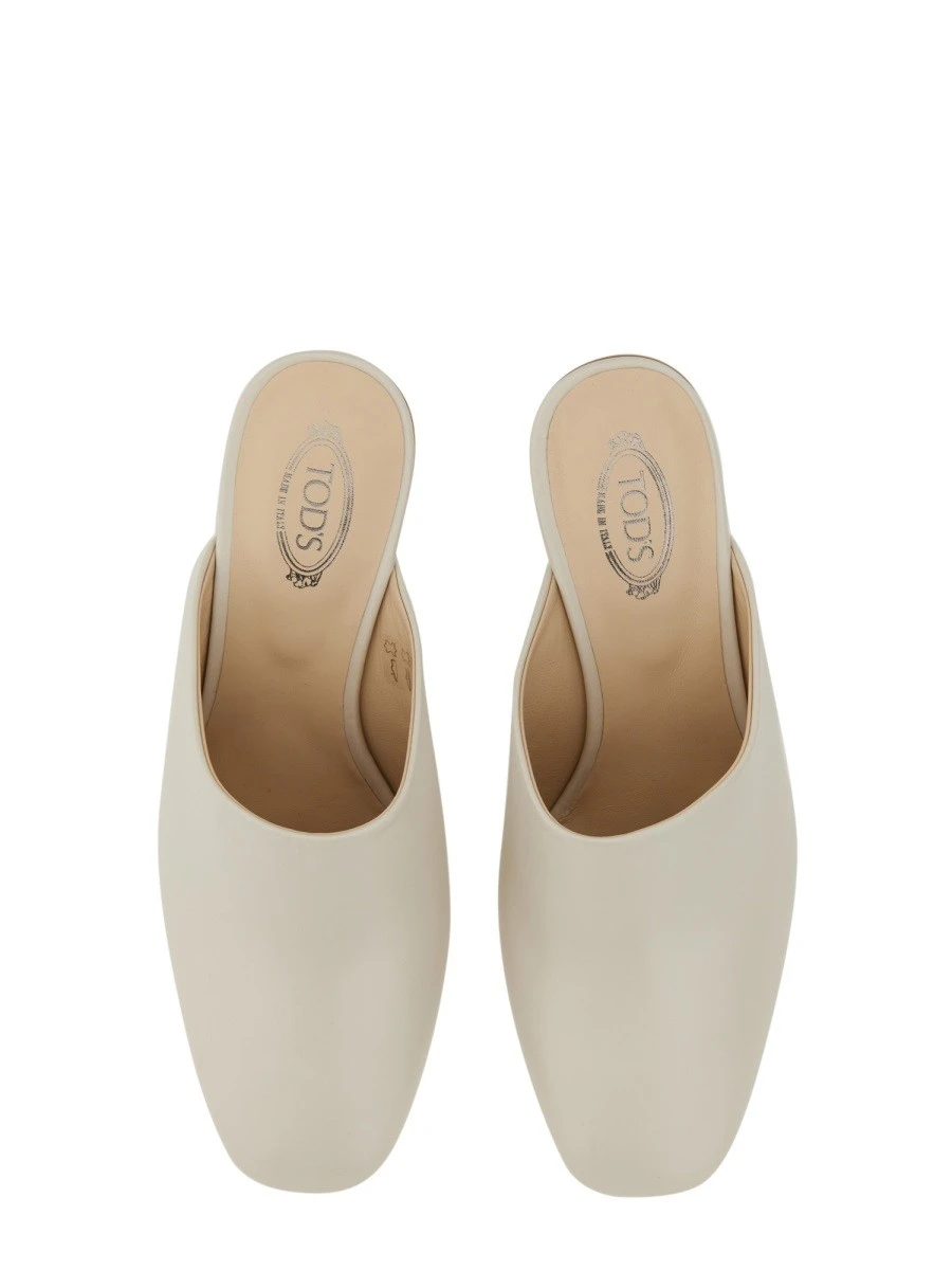 LEATHER SANDAL.webp