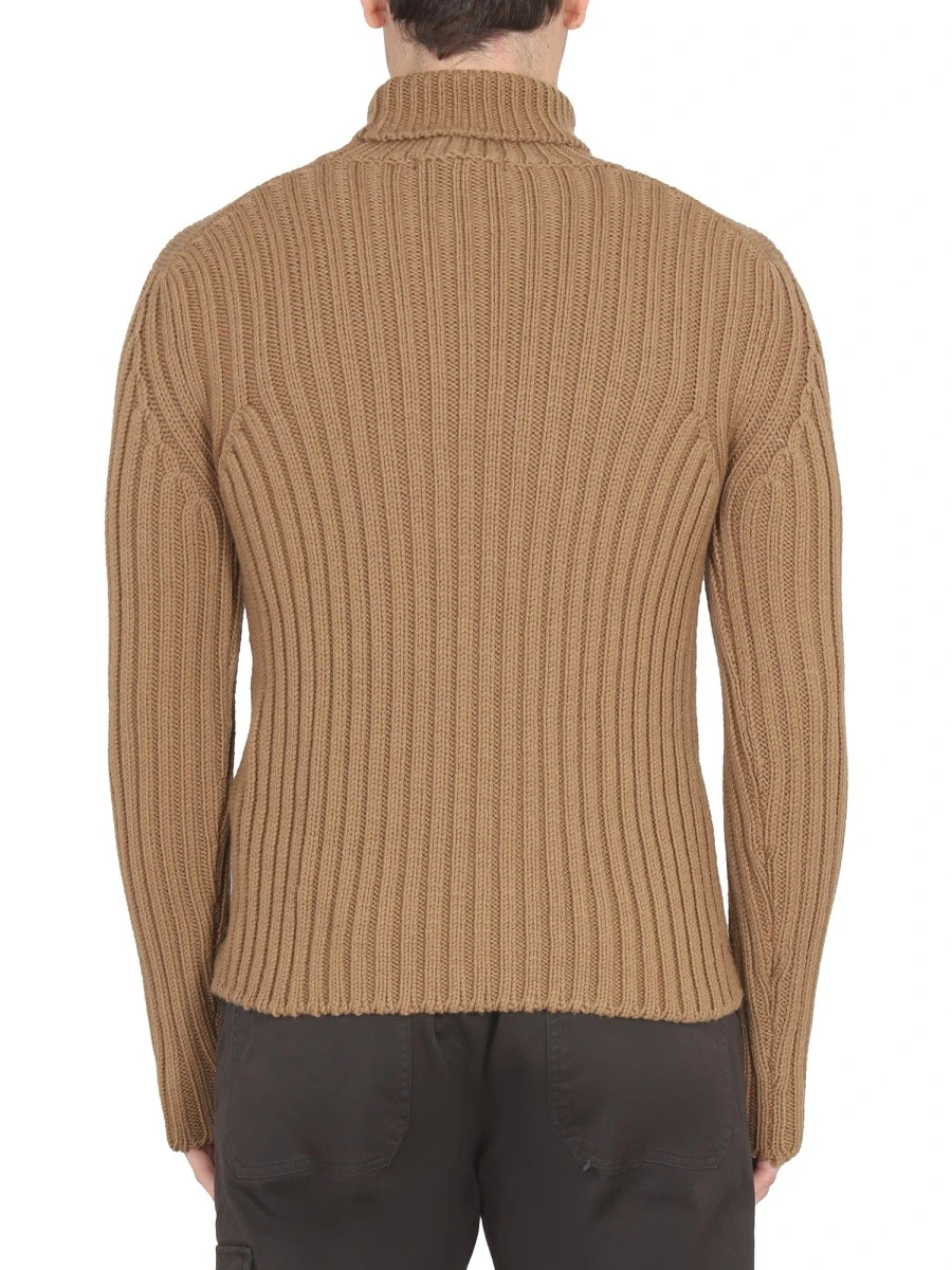 TURTLENECK SWEATER.webp