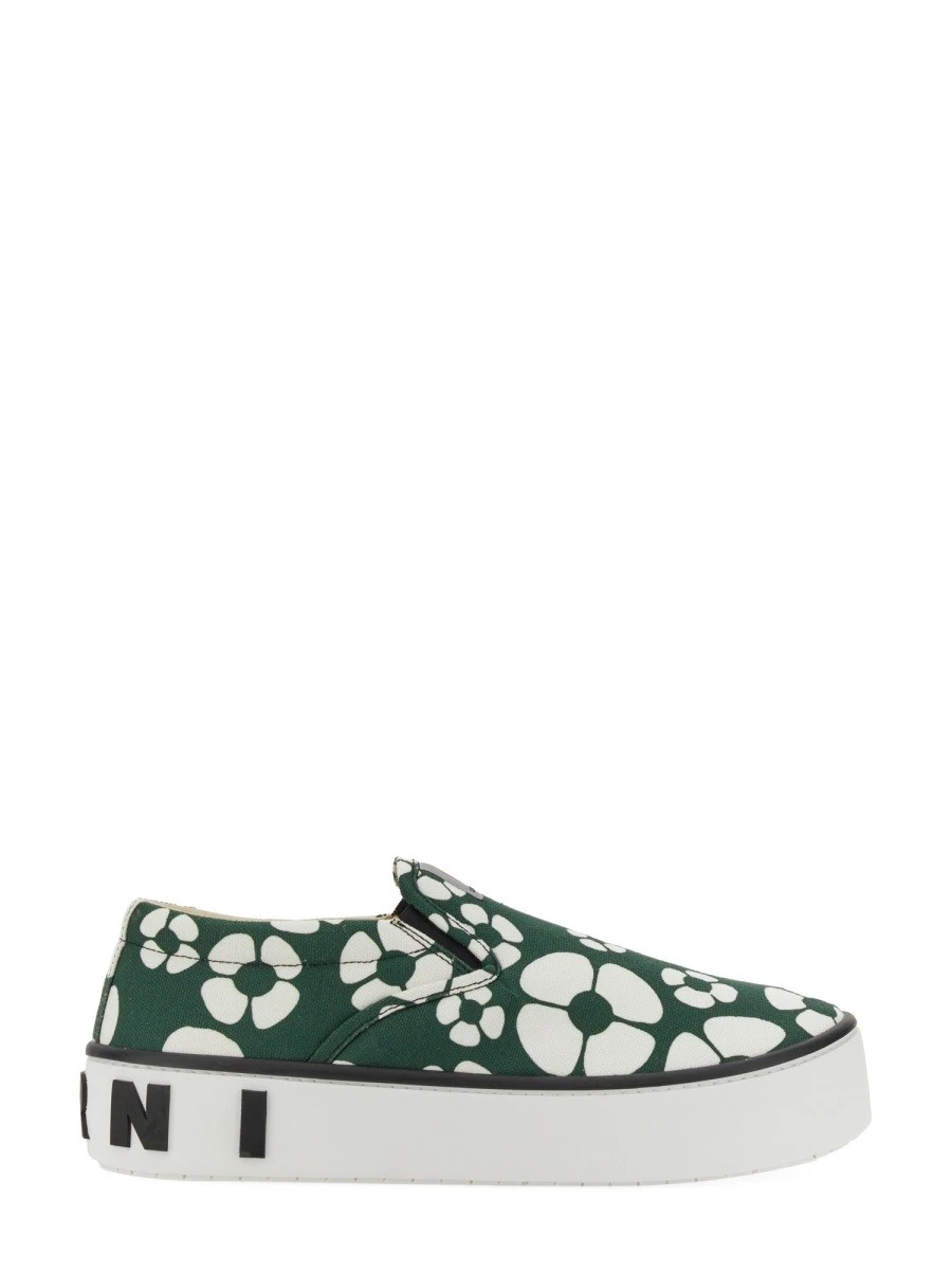 sneaker slip on.webp