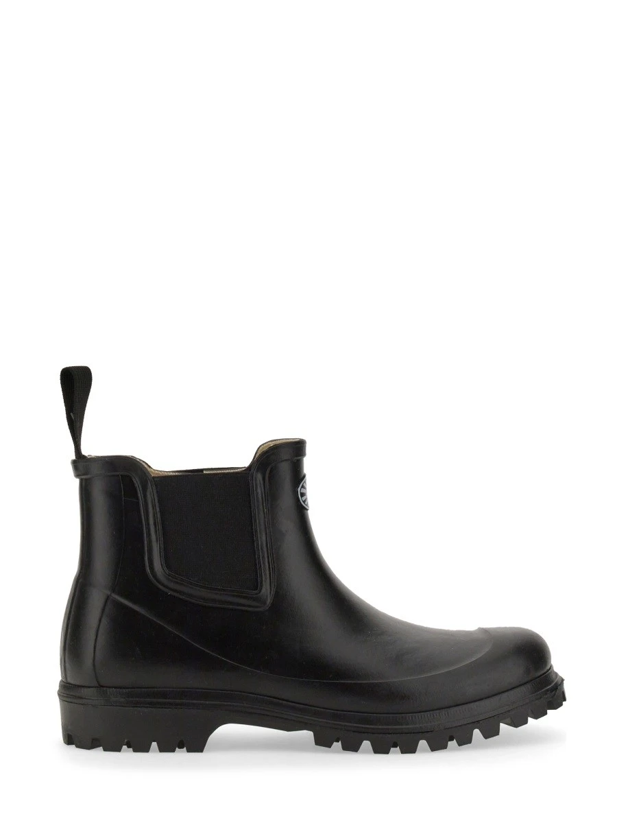 RUBBER BOOT.webp
