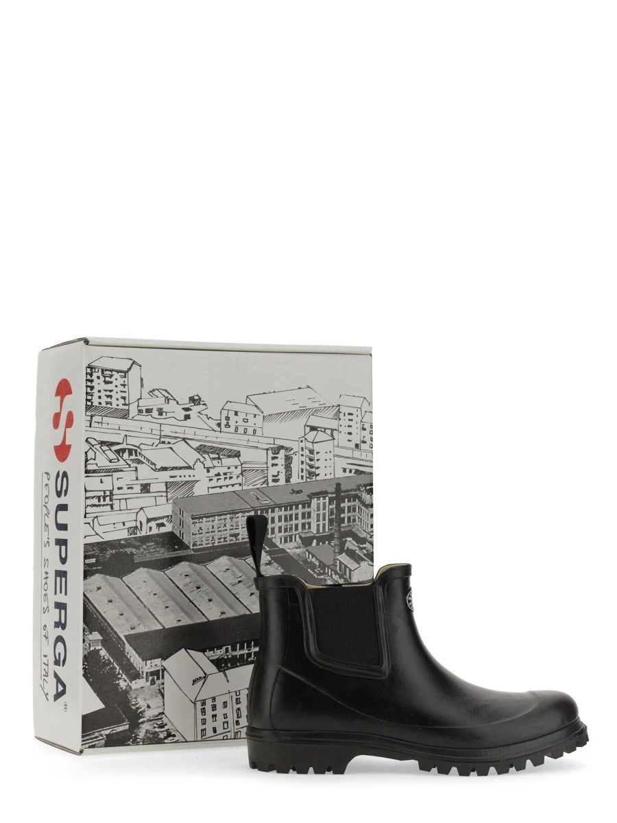 RUBBER BOOT.webp