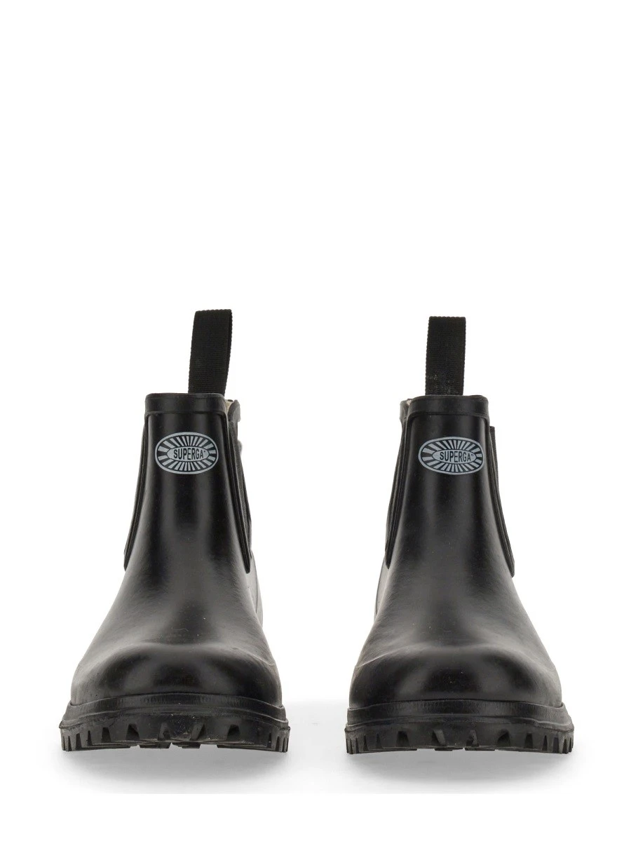 RUBBER BOOT.webp