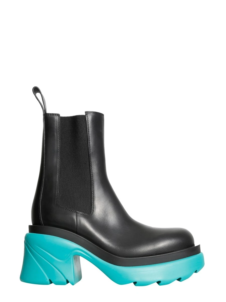 FLASH BOOTS.webp