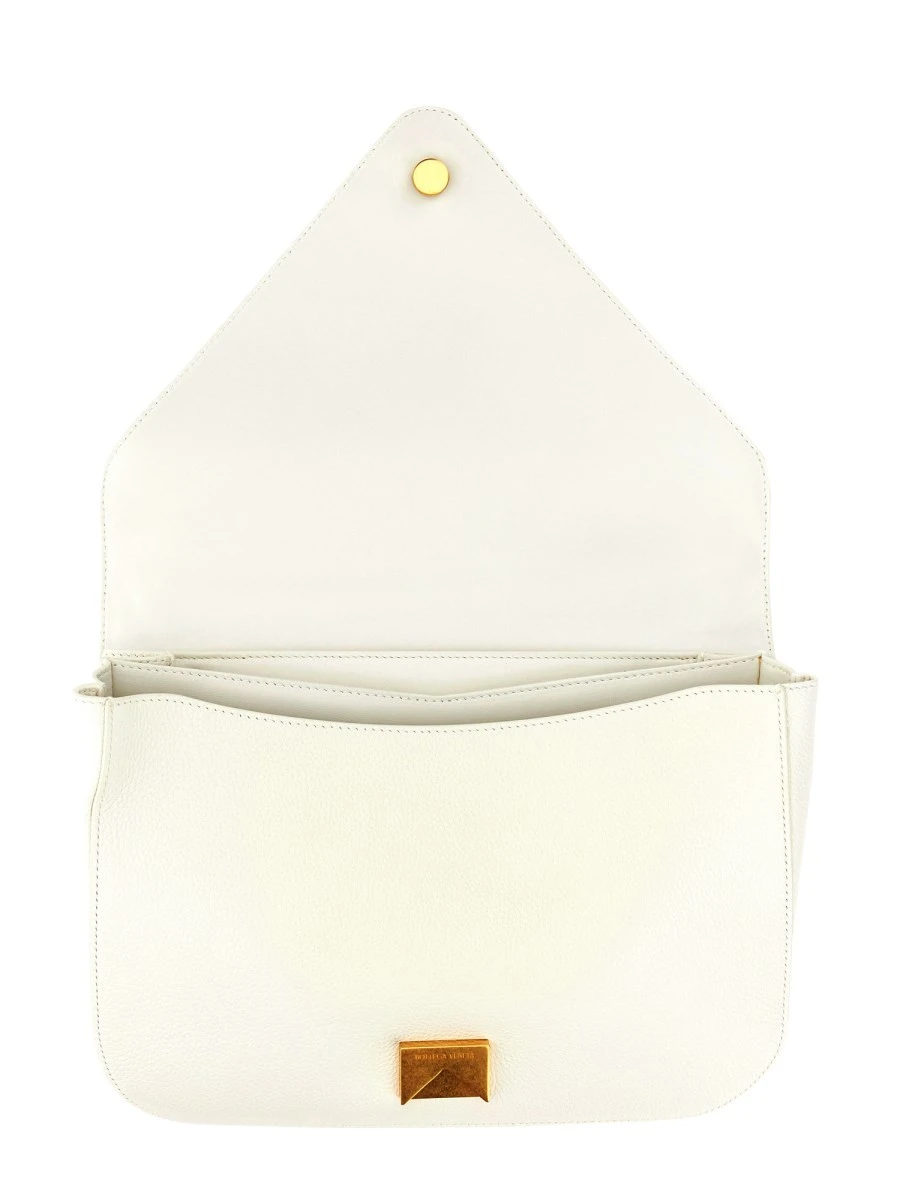 BORSA MOUNT.webp