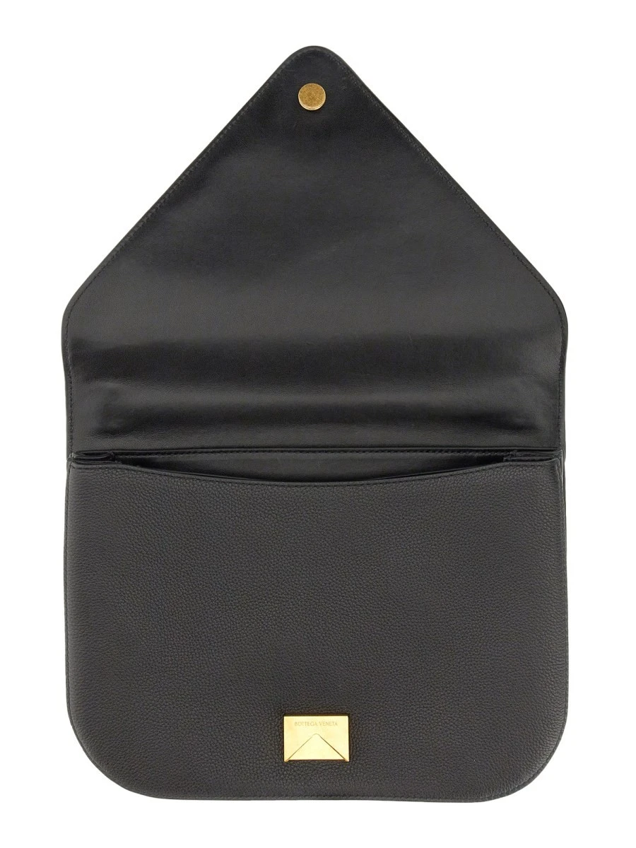 BORSA MOUNT.webp