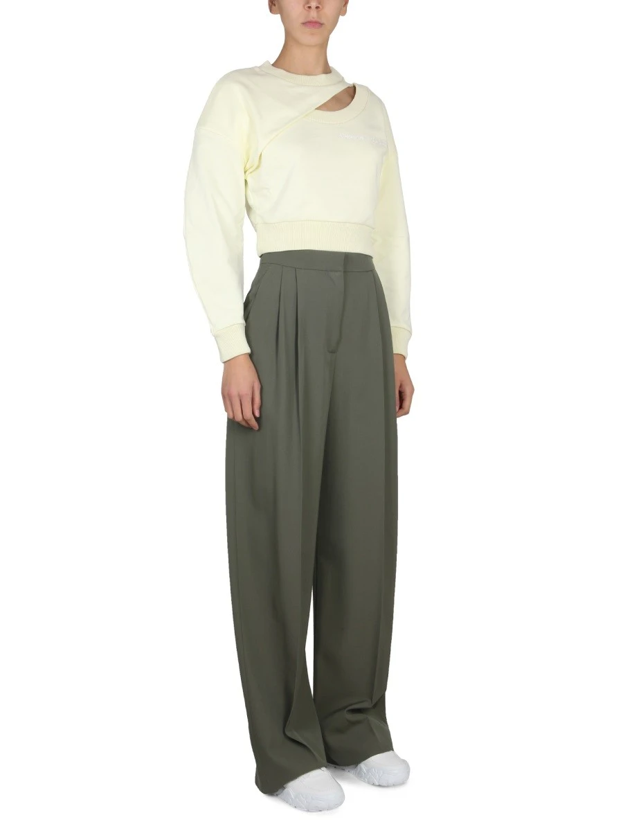 CROPPED SWEATSHIRT.webp