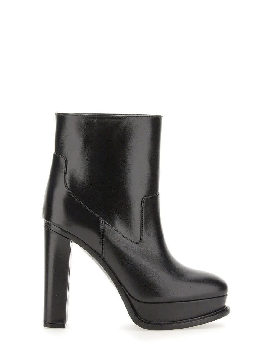 PLATFORM BOOTS.webp