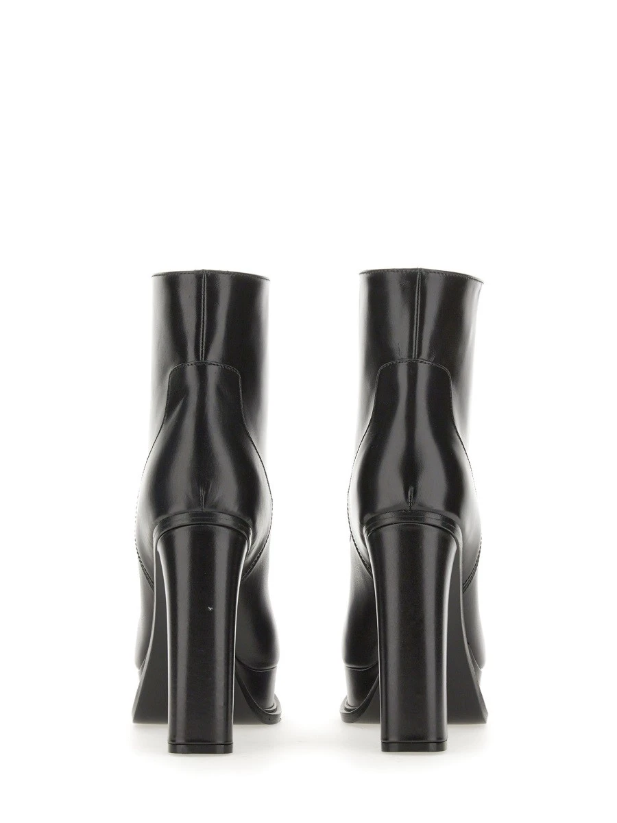 PLATFORM BOOTS.webp