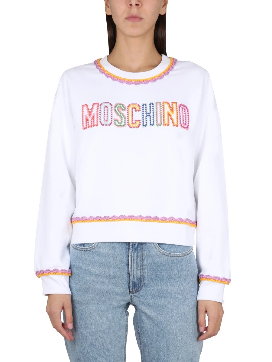CREWNECK SWEATSHIRT.webp