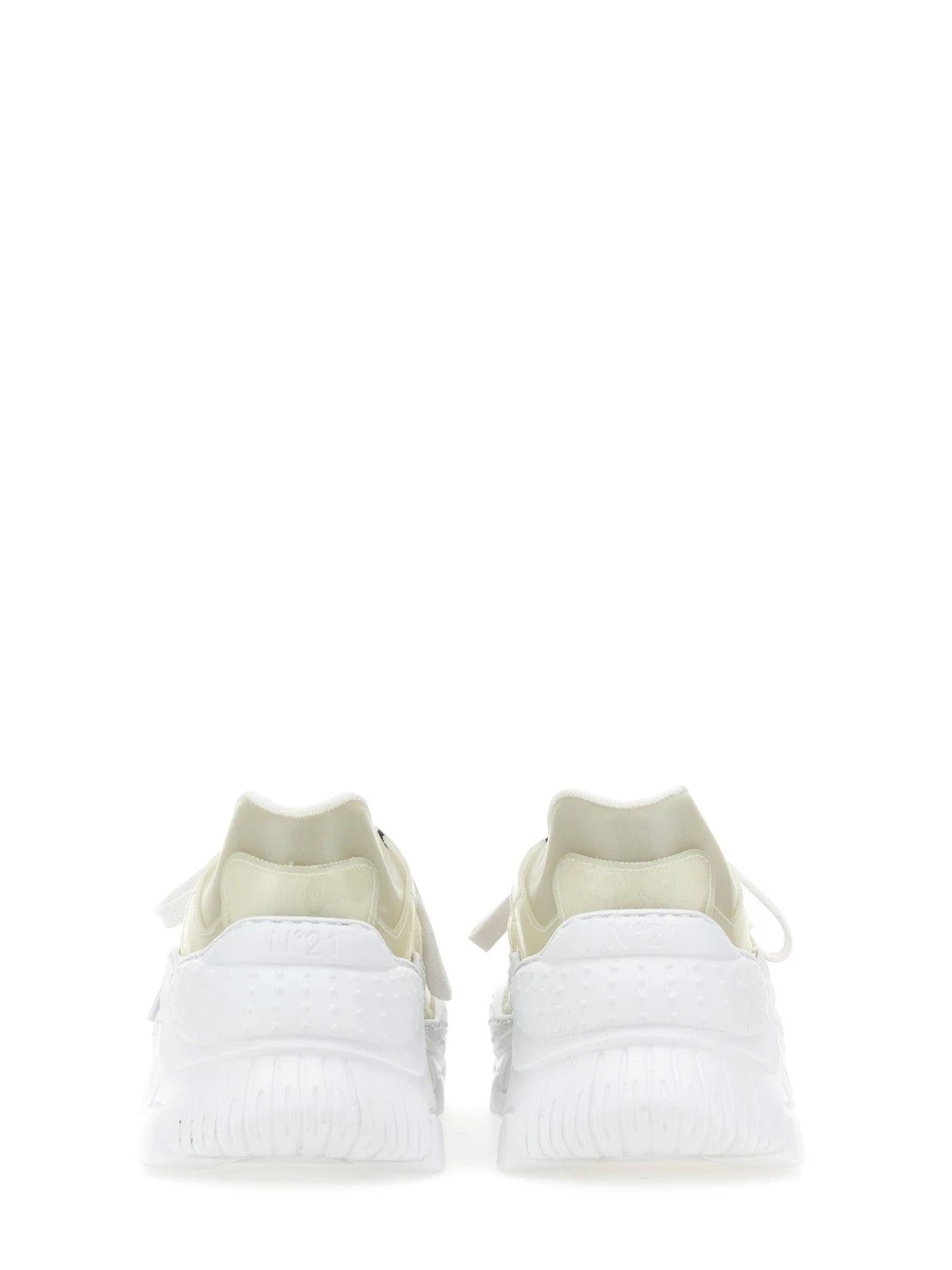 SNEAKER BILLY