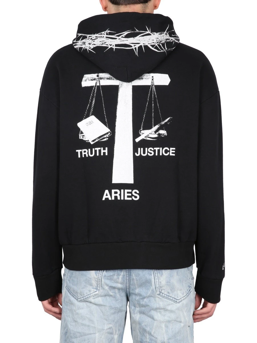 HOODIE.webp