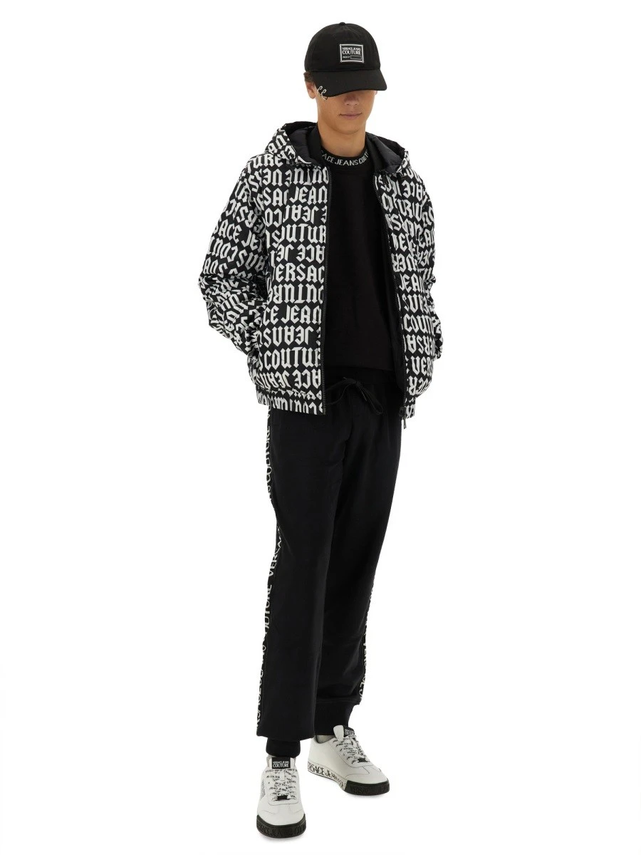 JOGGING PANTS WITH LOGO