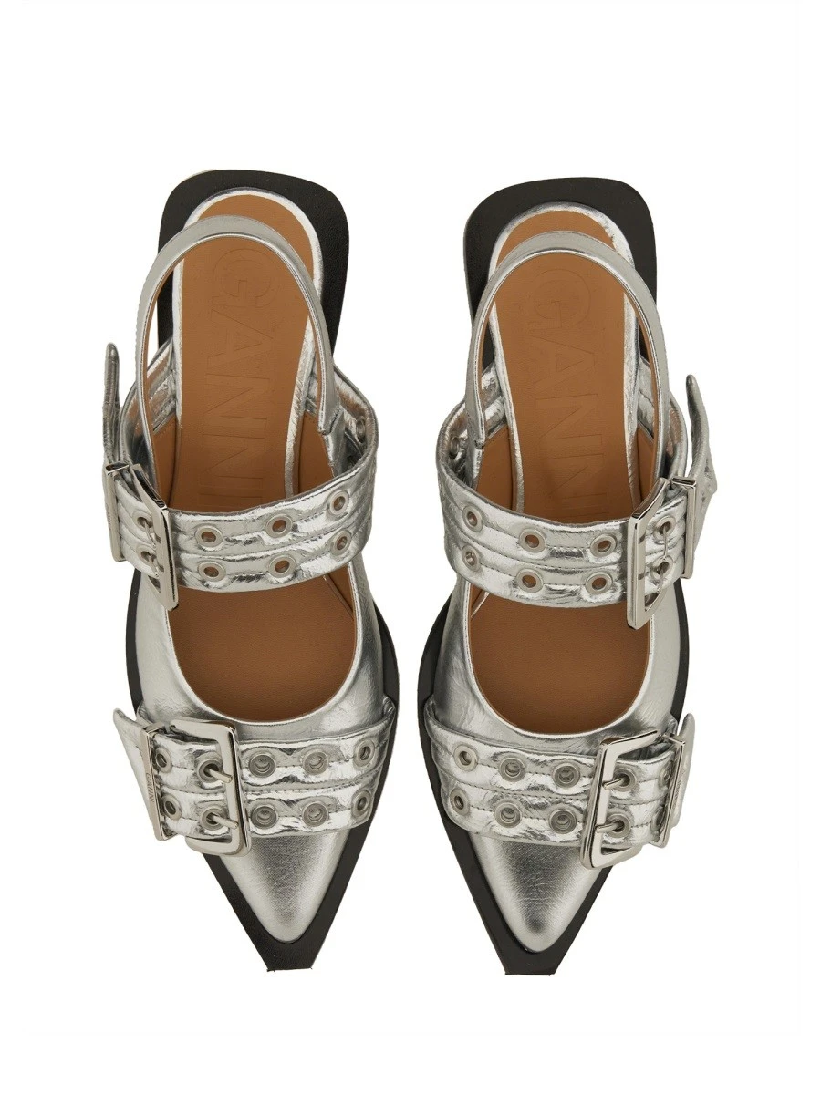 BALLERINA WITH BUCKLE.webp