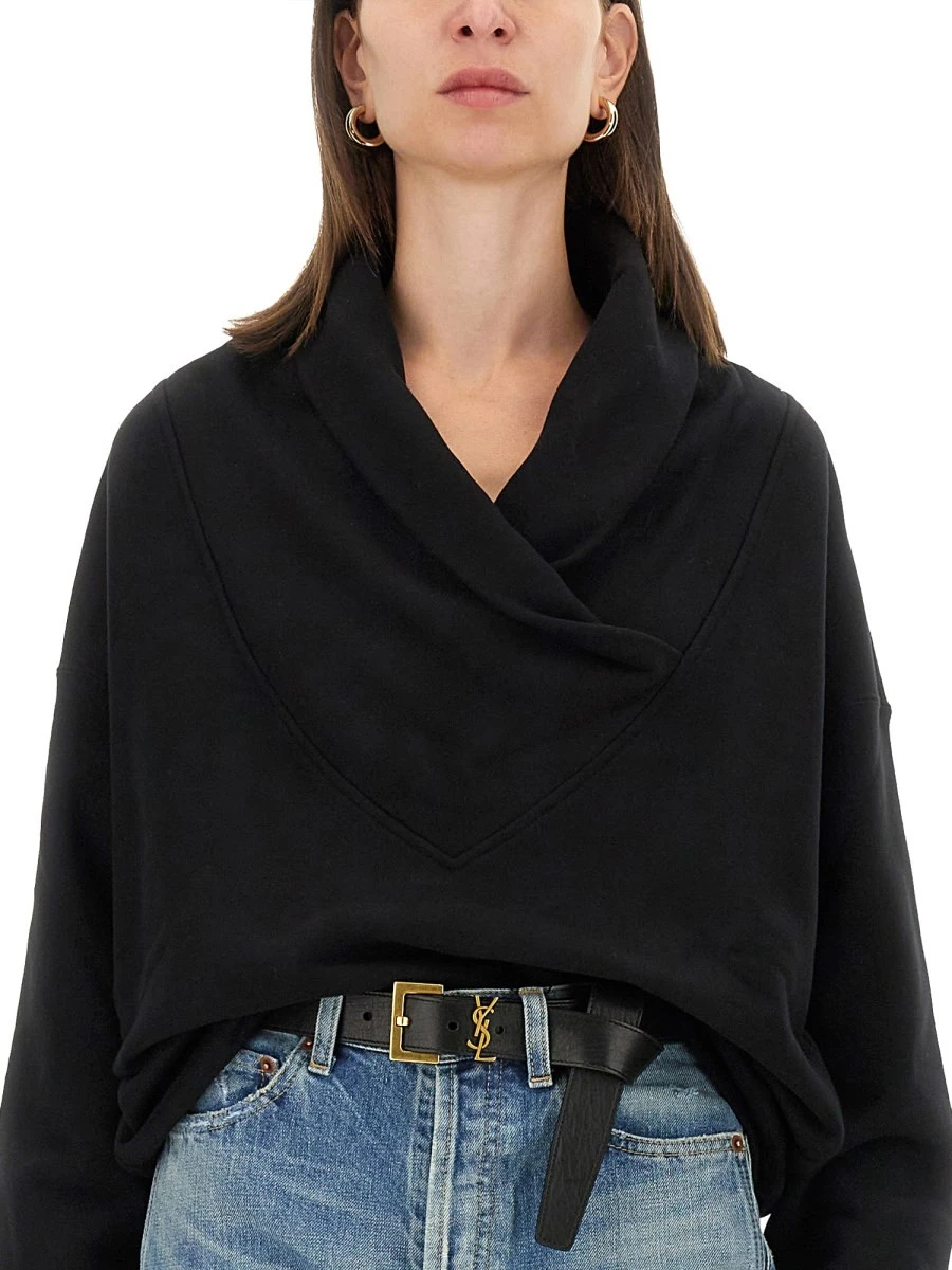 V-NECK SWEATSHIRT.webp