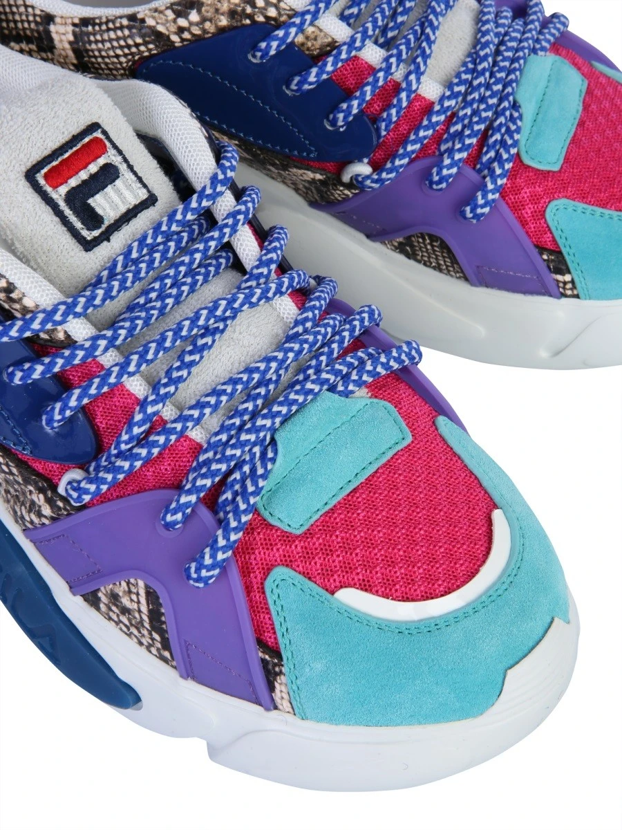 LOGO SNEAKERS.webp